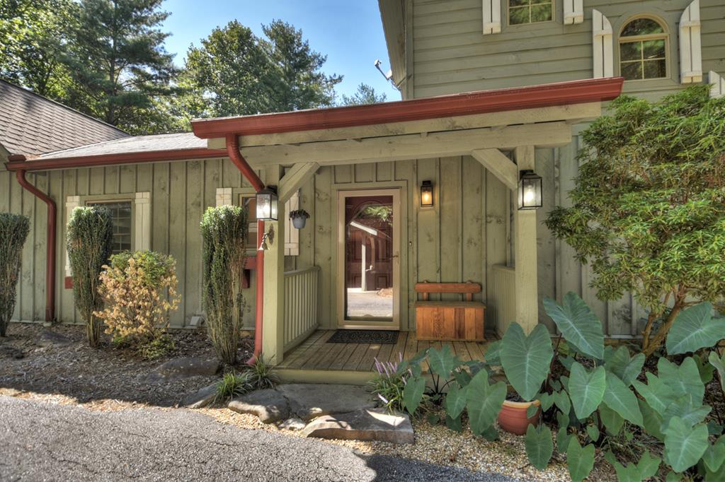 Blue Ridge, Georgia, 30513, United States, 3 Bedrooms Bedrooms, ,4 BathroomsBathrooms,Residential,For Sale,1858948