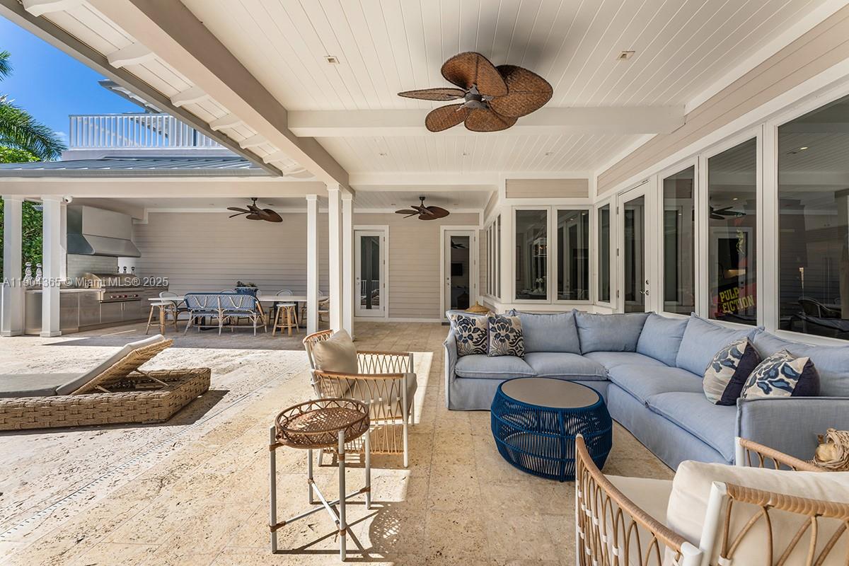 Miami Beach, Florida, 33140, United States, 4 Bedrooms Bedrooms, ,6 BathroomsBathrooms,Residential,For Sale,1992066