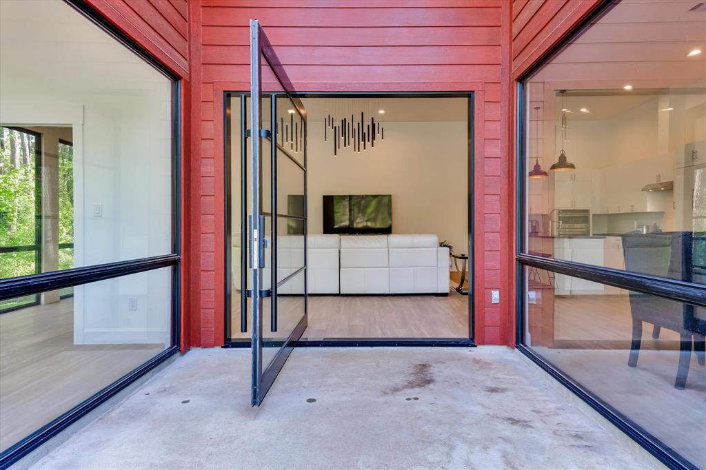 Conroe, Texas, 77303, United States, 3 Bedrooms Bedrooms, ,4 BathroomsBathrooms,Residential,For Sale,1976413