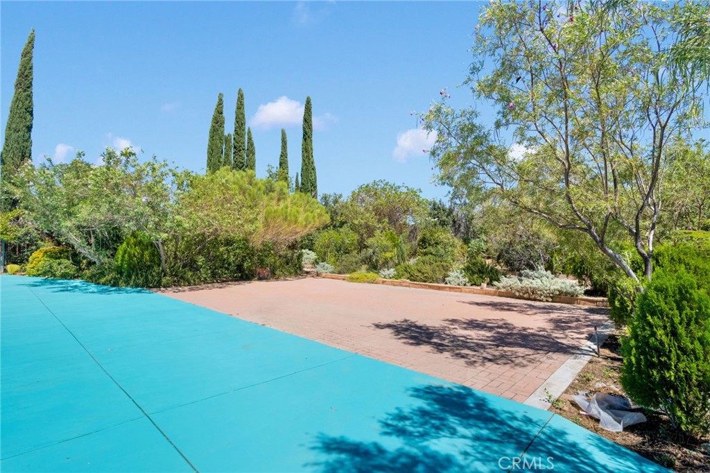 Apple Valley, California, 92308, United States, 5 Bedrooms Bedrooms, ,4 BathroomsBathrooms,Residential,For Sale,1941595