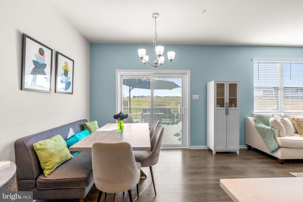 Frederick, Maryland, 21701, United States, 5 Bedrooms Bedrooms, ,4 BathroomsBathrooms,Residential,For Sale,1987107