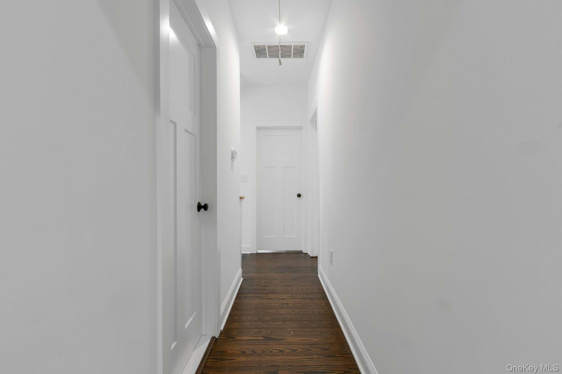 Valley Cottage, New York, 10989, United States, 4 Bedrooms Bedrooms, ,3 BathroomsBathrooms,Residential,For Sale,2005431