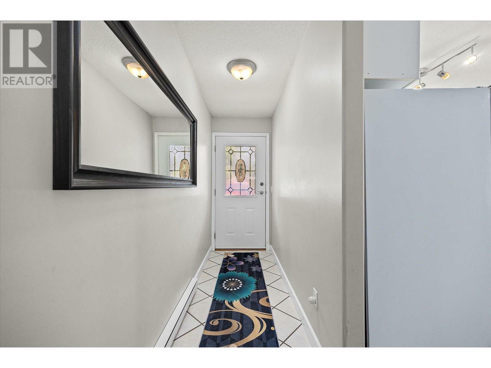 KELOWNA, British Columbia, V1Y 8H7, CA, 3 Bedrooms Bedrooms, ,1 BathroomBathrooms,Residential,For Sale,1961184