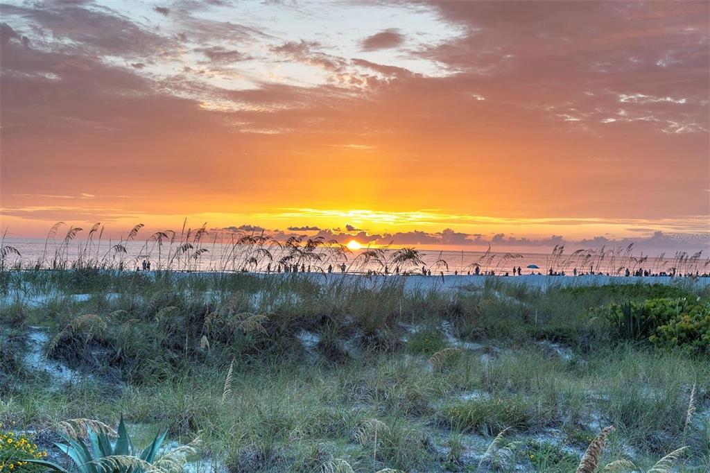St Pete Beach, Florida, 33706, United States, 2 Bedrooms Bedrooms, ,2 BathroomsBathrooms,Residential,For Sale,1889983
