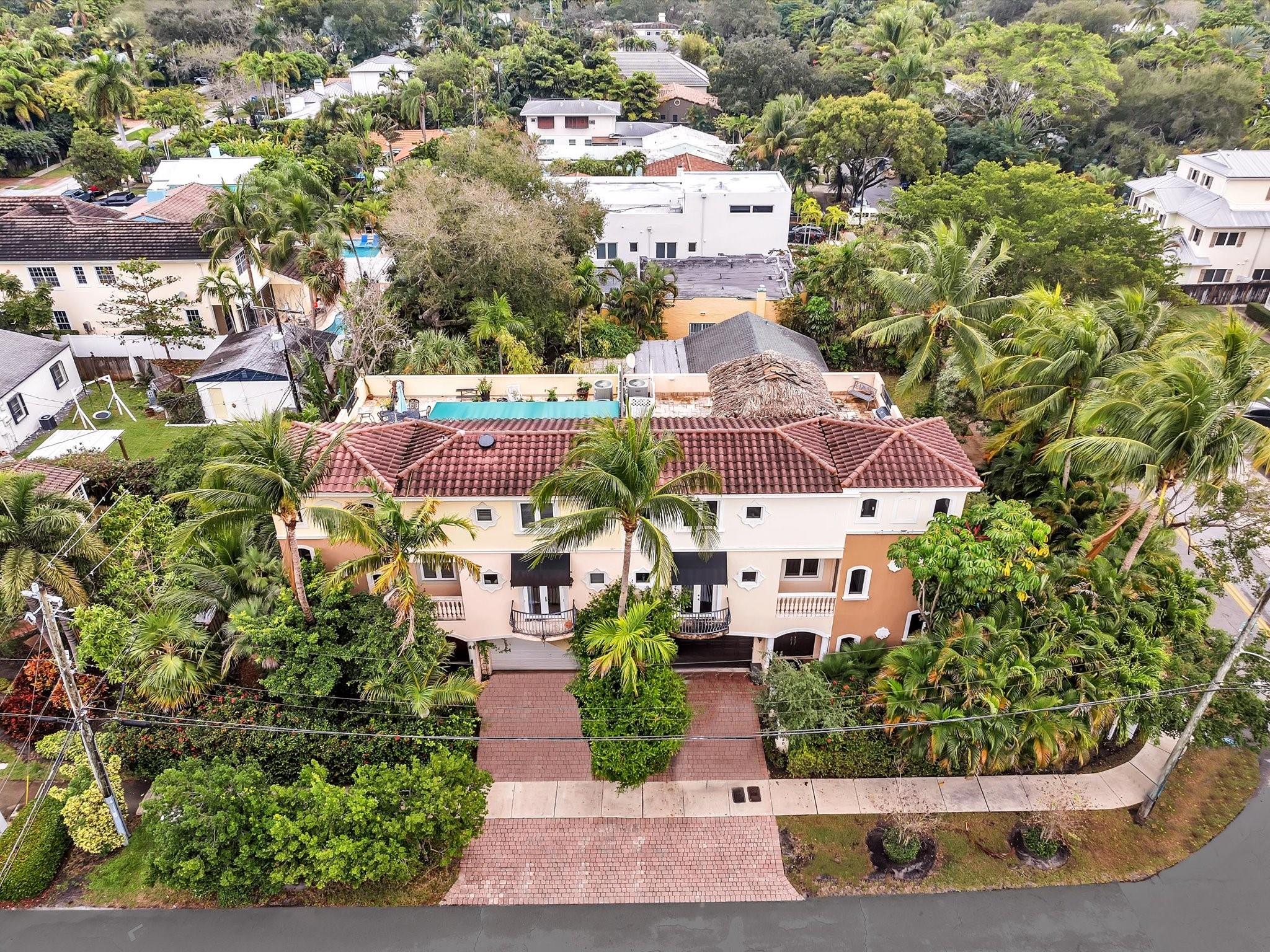 Fort Lauderdale, Florida, 33301, United States, 3 Bedrooms Bedrooms, ,5 BathroomsBathrooms,Residential,For Sale,1979910