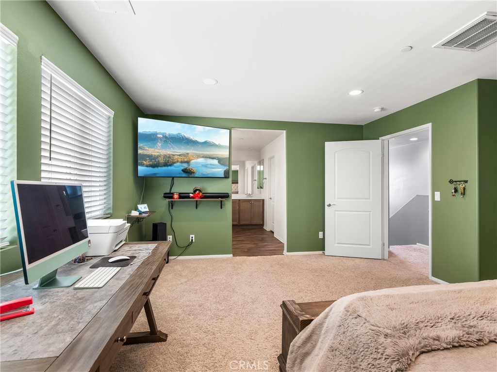 Hesperia, California, 92345, United States, 4 Bedrooms Bedrooms, ,3 BathroomsBathrooms,Residential,For Sale,1874761