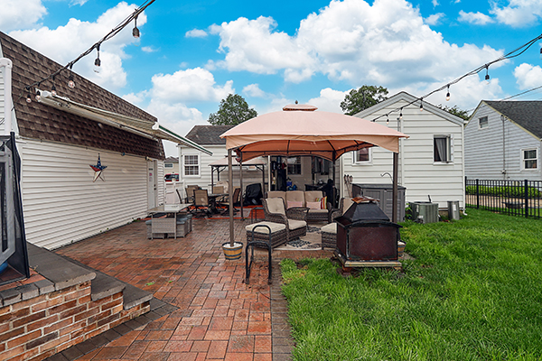 Massapequa, New York, 11758, United States, 3 Bedrooms Bedrooms, ,2 BathroomsBathrooms,Residential,For Sale,1974193