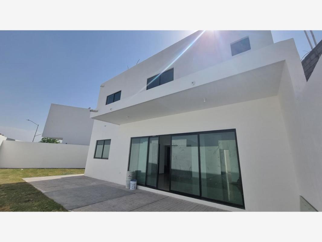 SAN VICENTE, Torreón, Coahuila de Zaragoza, 27023, Mexico, 4 Bedrooms Bedrooms, ,4 BathroomsBathrooms,Residential,For Sale,SAN VICENTE,1252249