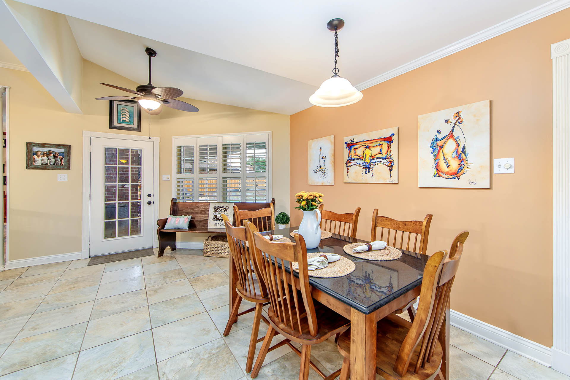 Houma, Louisiana, 70360, United States, 5 Bedrooms Bedrooms, ,5 BathroomsBathrooms,Residential,For Sale,1885732