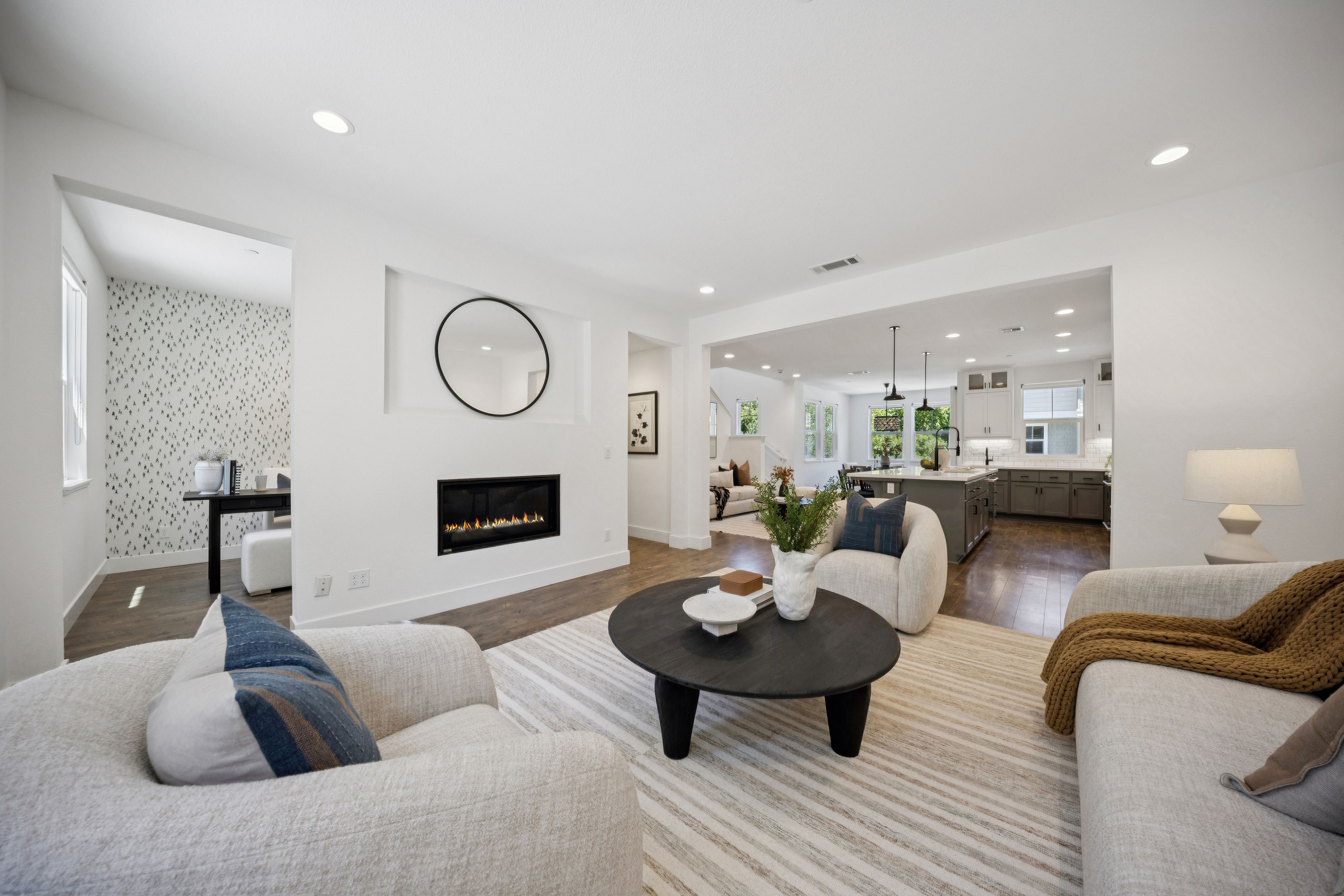  Move-in Ready Luxury Townhome - 物件實景