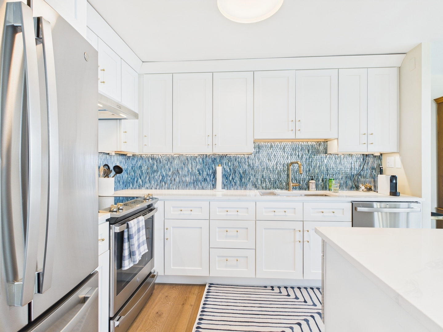 Chicago, Illinois, 60637, United States, 3 Bedrooms Bedrooms, ,3 BathroomsBathrooms,Residential,For Sale,1752427