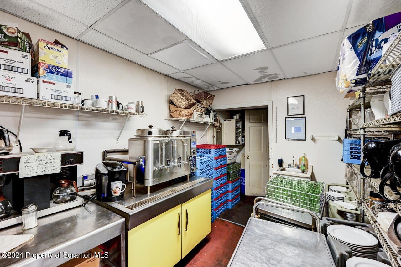 Olyphant, Pennsylvania, 18447, United States, ,Residential,For Sale,1996736