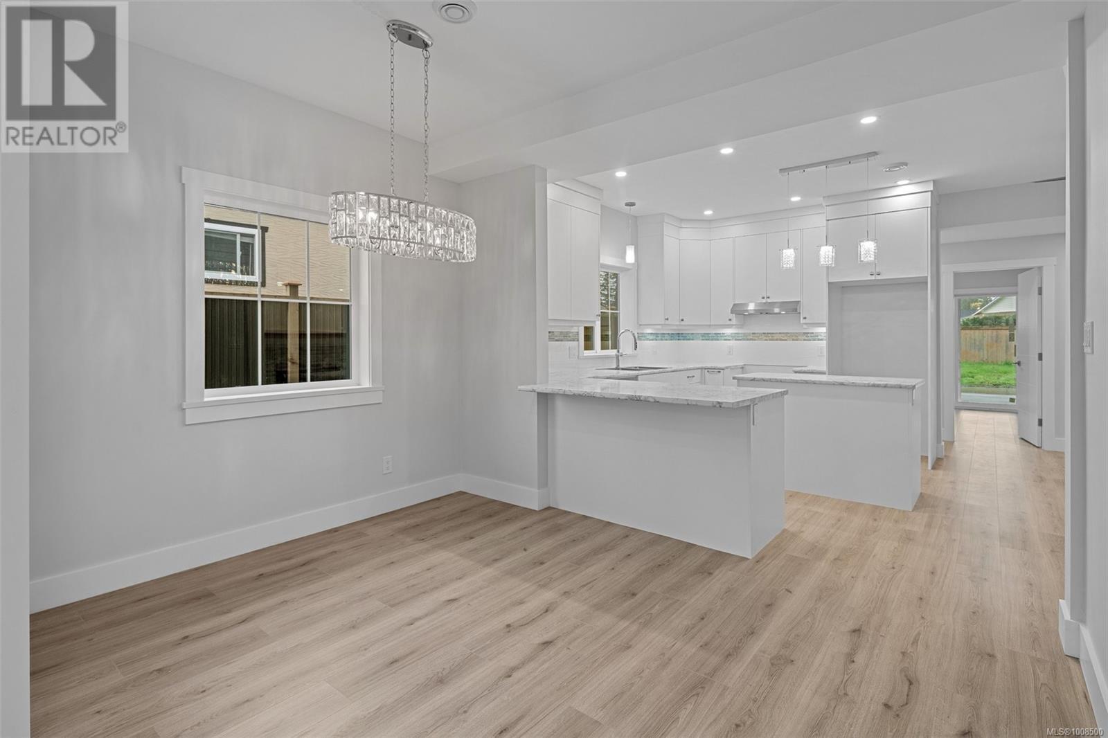 DUNCAN, British Columbia, V9L 4B4, CA, 4 Bedrooms Bedrooms, ,4 BathroomsBathrooms,Residential,For Sale,1910827