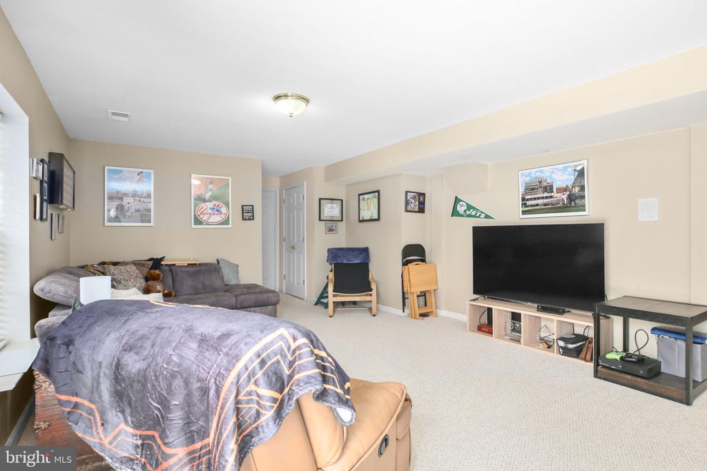 Stafford, Virginia, 22554, United States, 4 Bedrooms Bedrooms, ,4 BathroomsBathrooms,Residential,For Sale,2013992