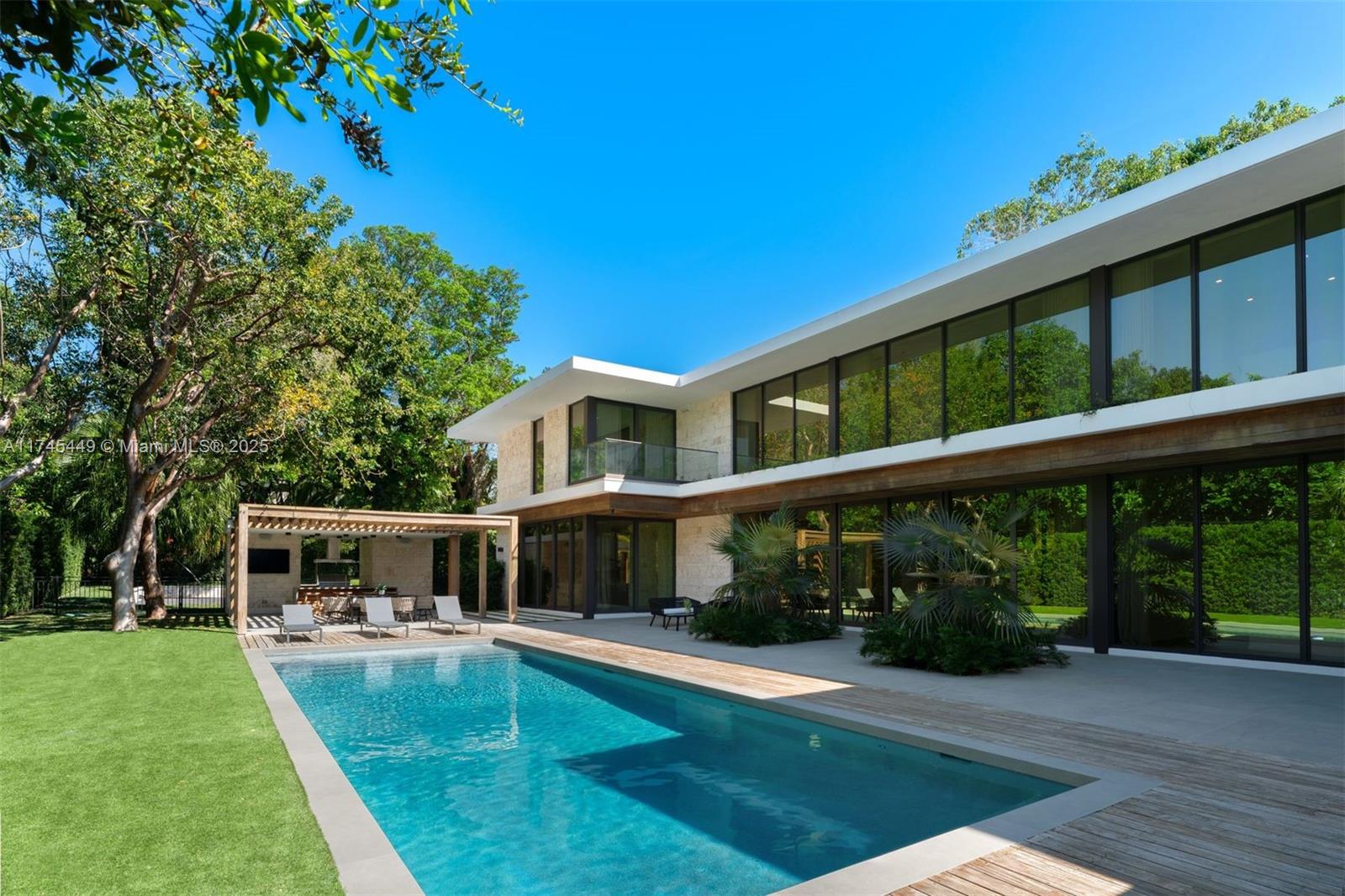 Coral Gables, Florida, 33156, United States, 7 Bedrooms Bedrooms, ,8 BathroomsBathrooms,Residential,For Sale,1732082