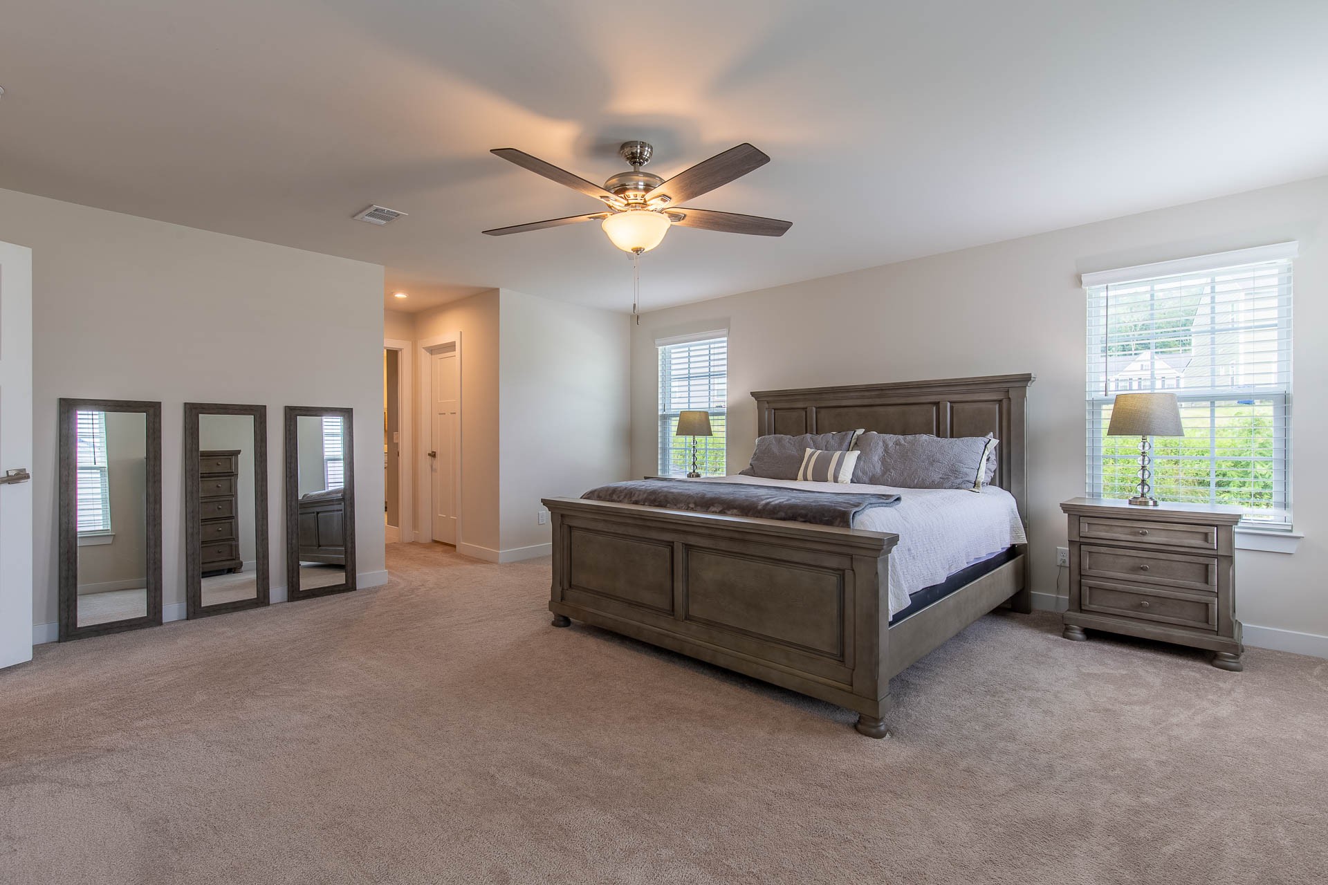 Smyrna, Tennessee, 37167, United States, 5 Bedrooms Bedrooms, ,4 BathroomsBathrooms,Residential,For Sale,1848670
