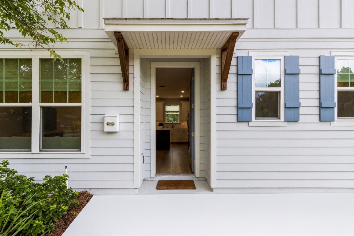 Fernandina Beach, Florida, 32034, United States, 2 Bedrooms Bedrooms, ,2 BathroomsBathrooms,Residential,For Sale,1935893