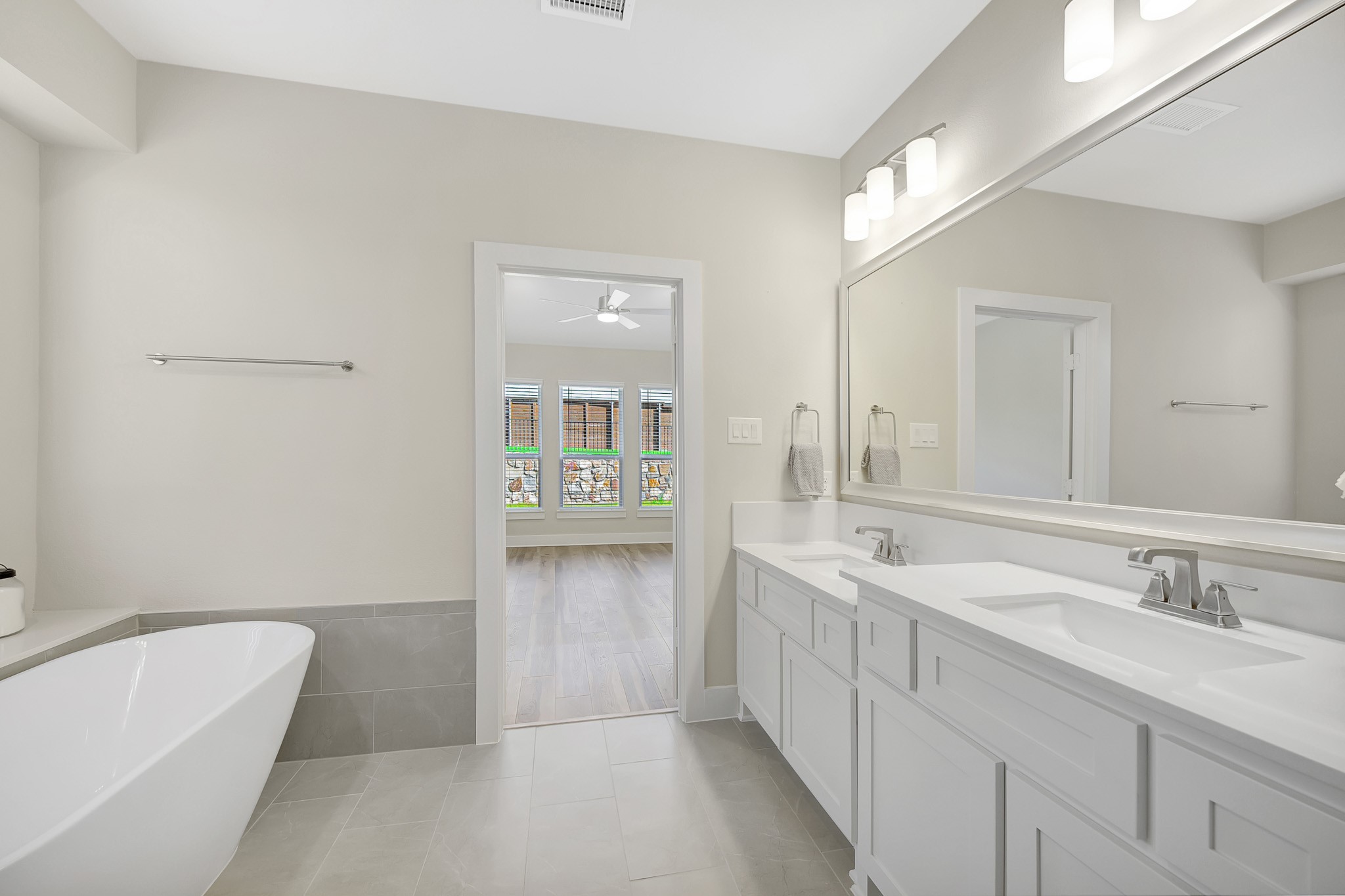 Mesquite, Texas, 75181, United States, 4 Bedrooms Bedrooms, ,3 BathroomsBathrooms,Residential,For Sale,1962301