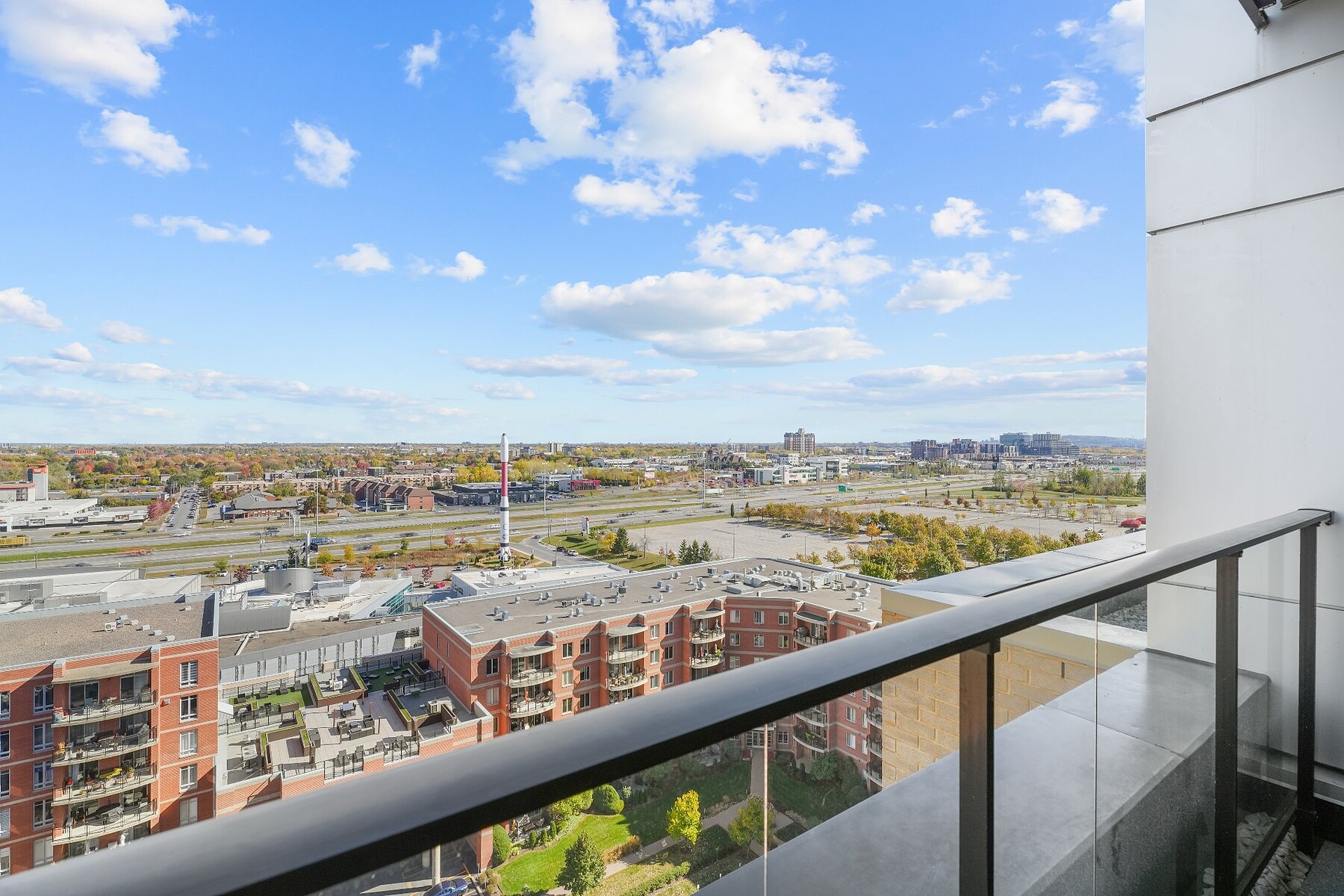  Chomedey, Laval - 物件實景