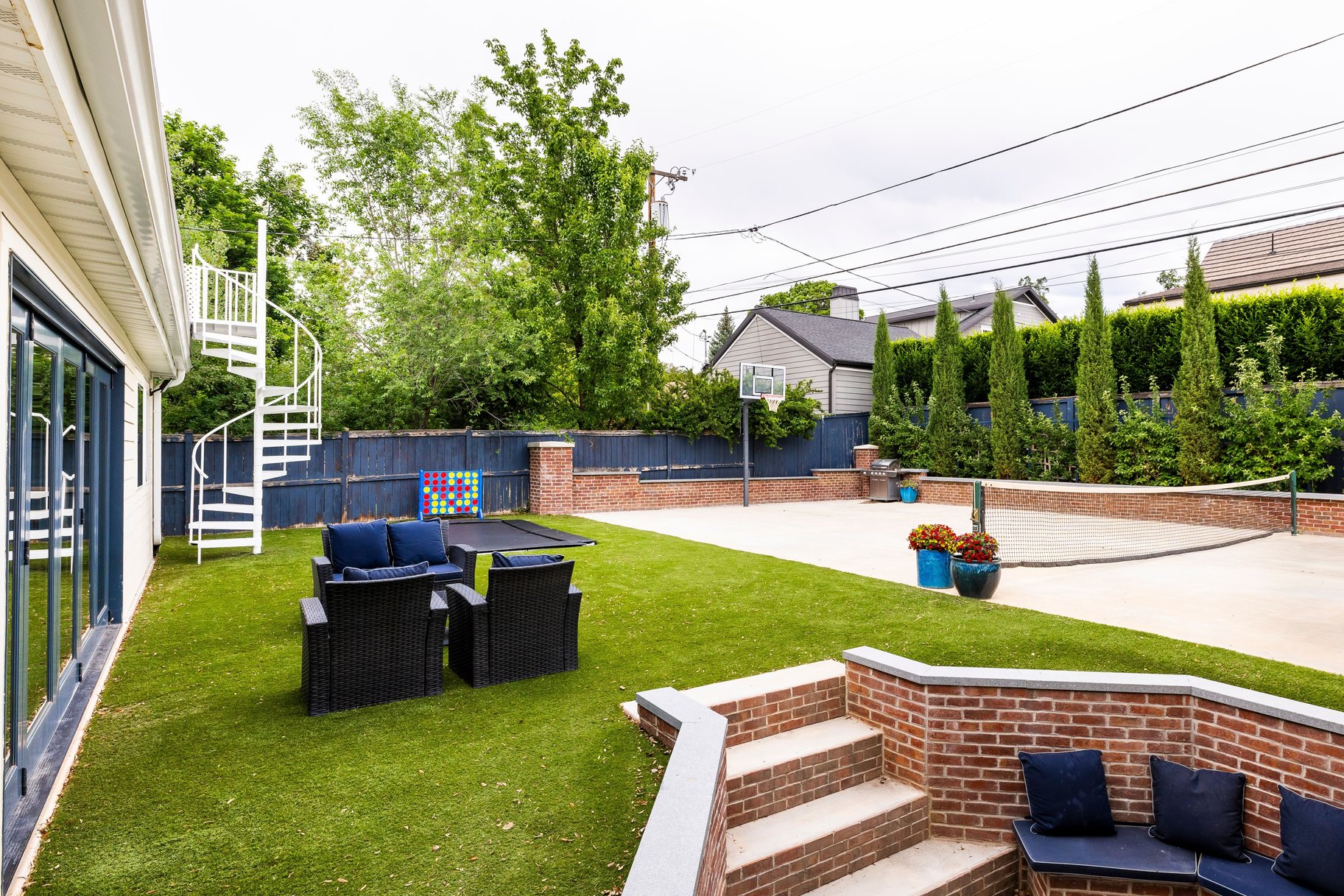  Renovated Country Club Home Designed for Entertaining and Everyday Living - 物件實景