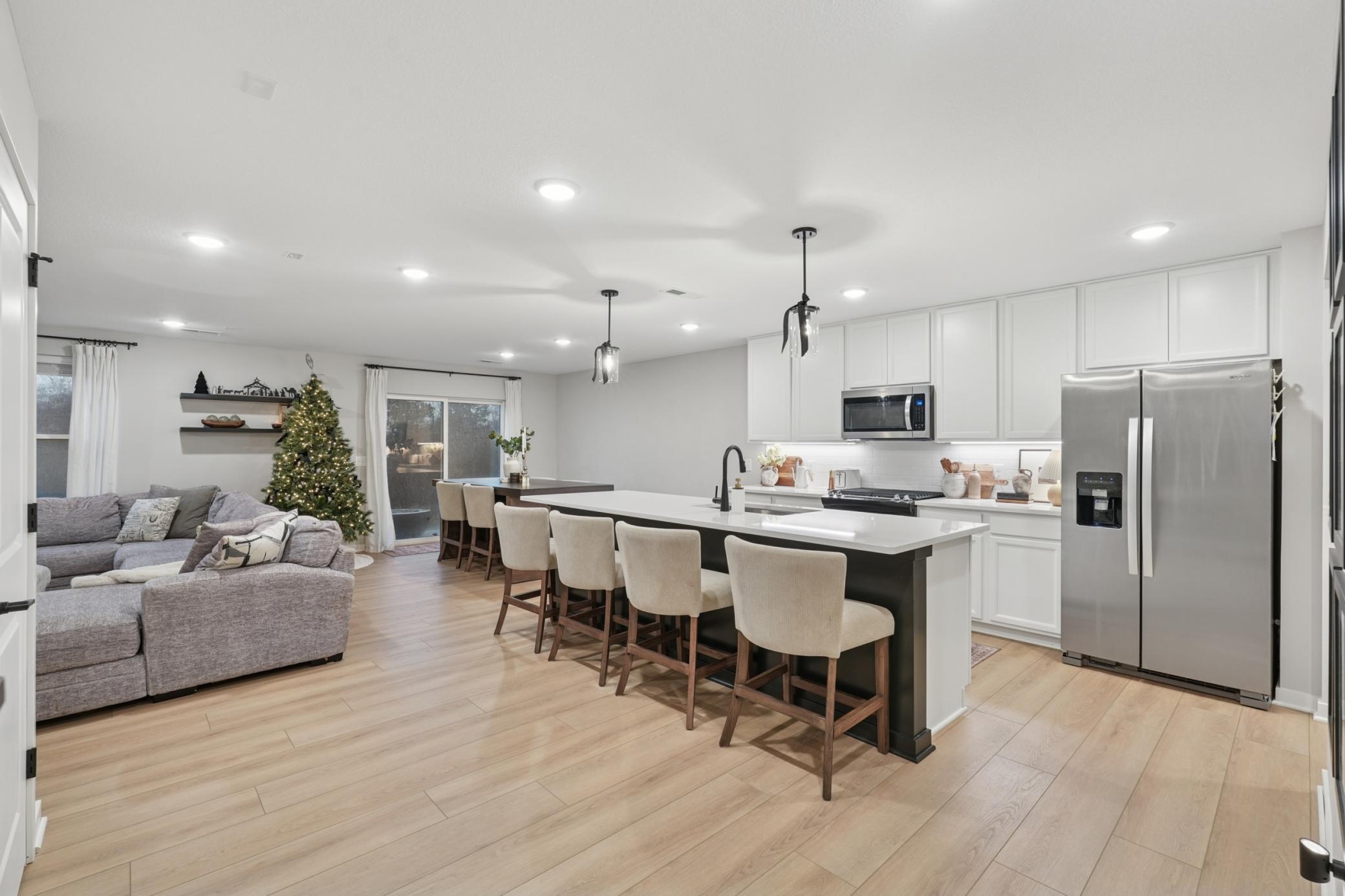 Cottage Grove, Minnesota, 55016, United States, 5 Bedrooms Bedrooms, ,1 BathroomBathrooms,Residential,For Sale,2000572