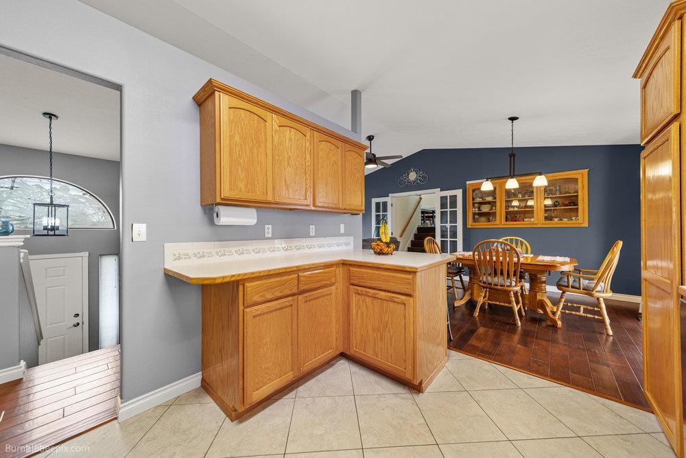 Newman Lake, Washington, 99025, United States, 4 Bedrooms Bedrooms, ,2 BathroomsBathrooms,Residential,For Sale,1987329