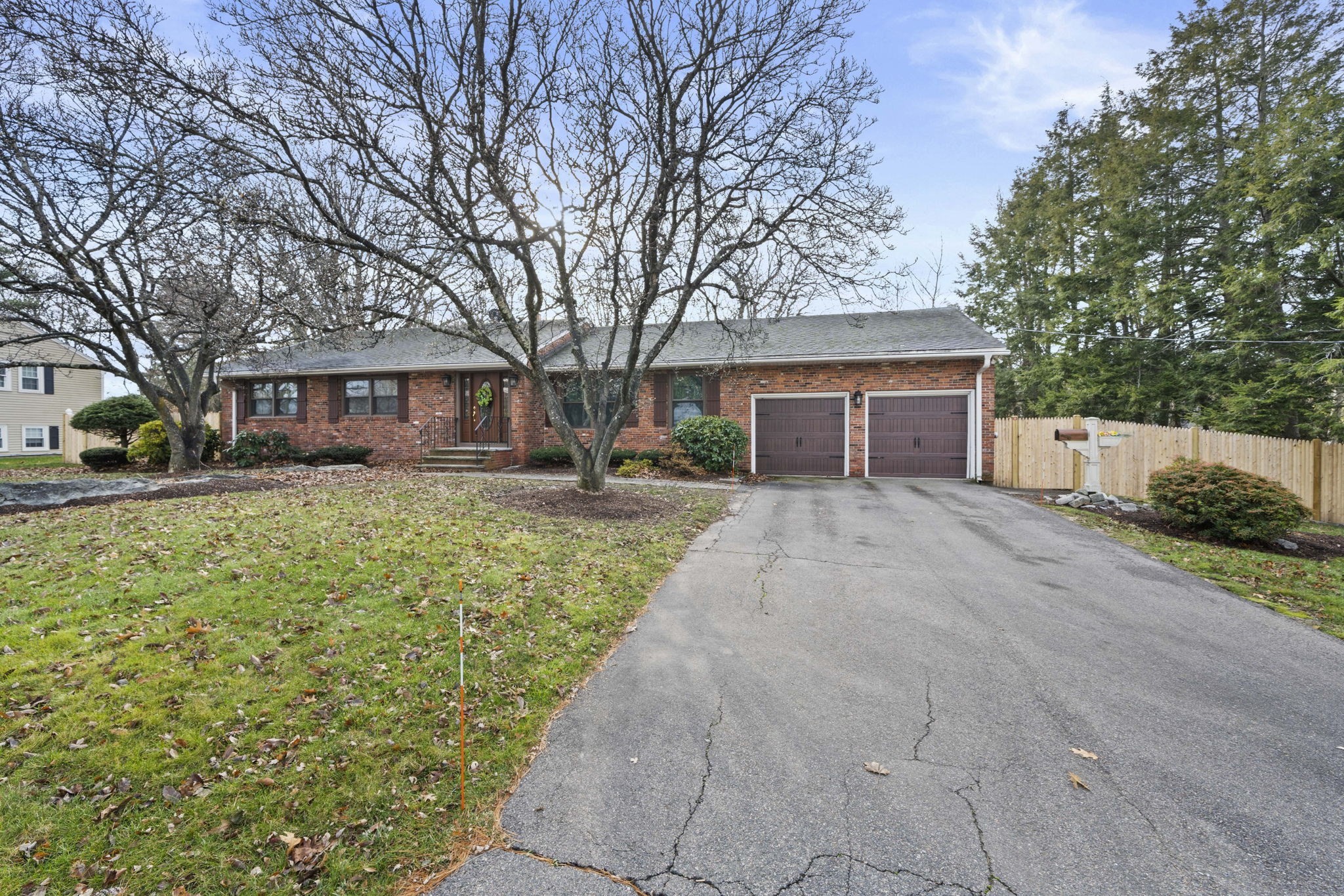 Braintree, Massachusetts, 02184, United States, 3 Bedrooms Bedrooms, ,2 BathroomsBathrooms,Residential,For Sale,2005406