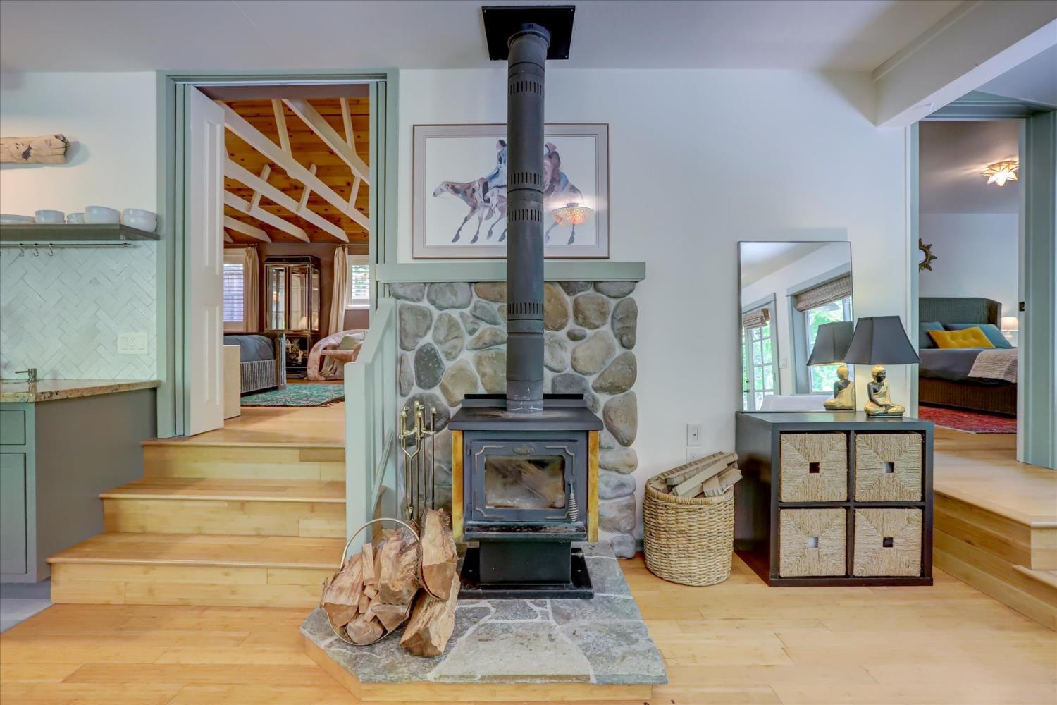 Nevada City, California, 95959, United States, 2 Bedrooms Bedrooms, ,2 BathroomsBathrooms,Residential,For Sale,1984222