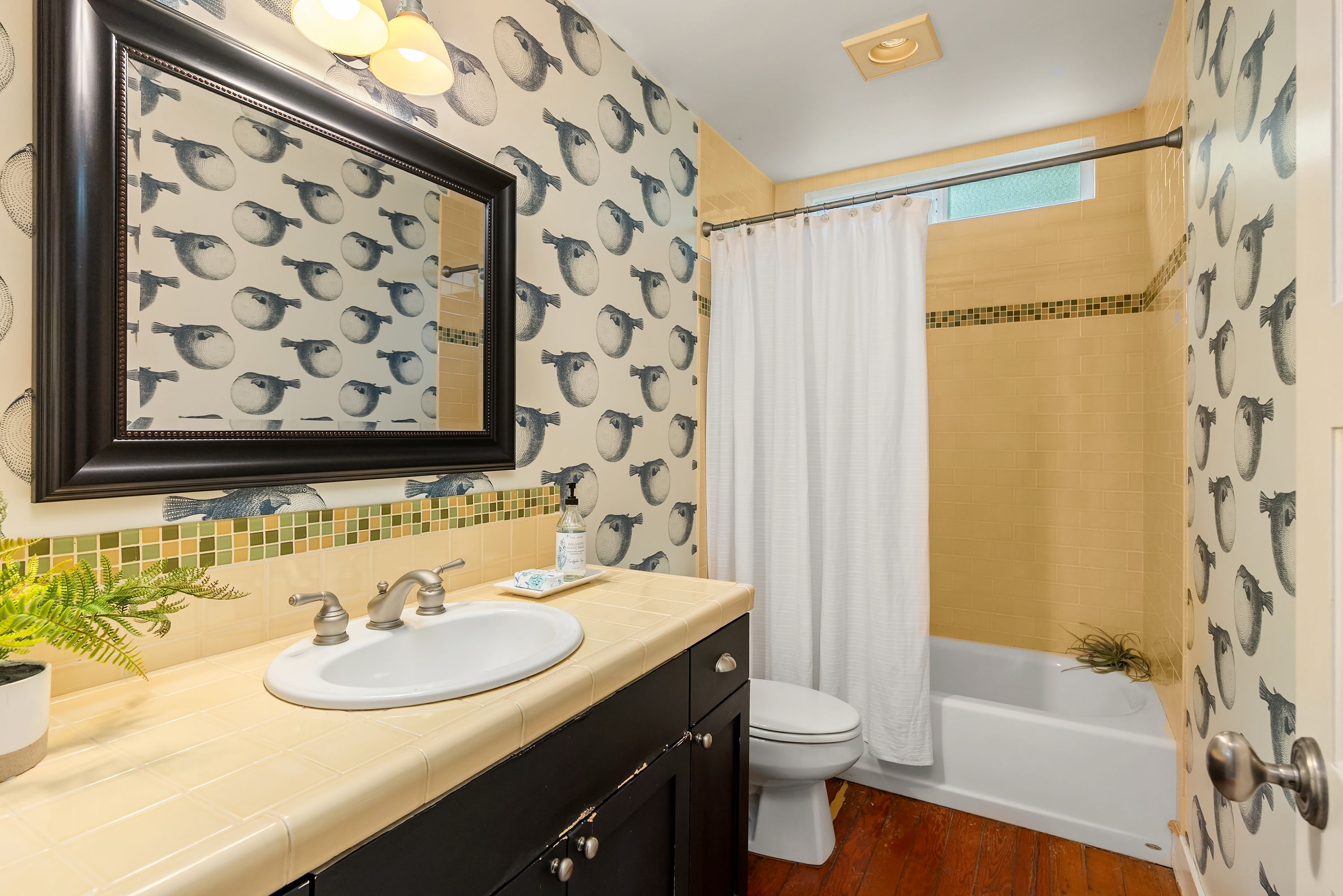  15122 & 15128 NE Anna Vera Lane, Bainbridge Island, WA 98110 - 物件實景
