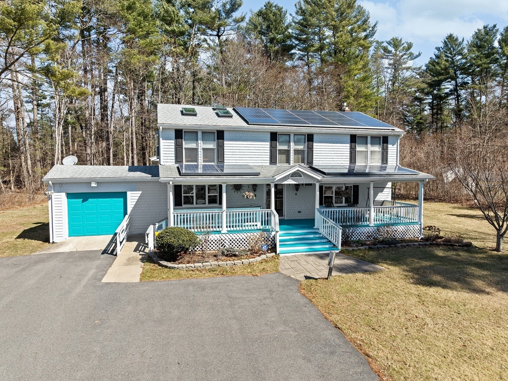 Easton, Massachusetts, 02375, United States, 3 Bedrooms Bedrooms, ,3 BathroomsBathrooms,Residential,For Sale,1975214