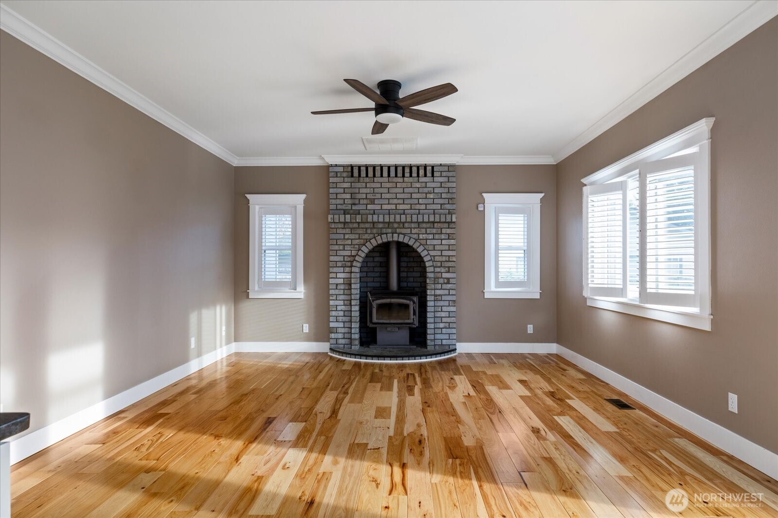 Oak Harbor, Washington, 98277, United States, 3 Bedrooms Bedrooms, ,3 BathroomsBathrooms,Residential,For Sale,1996988