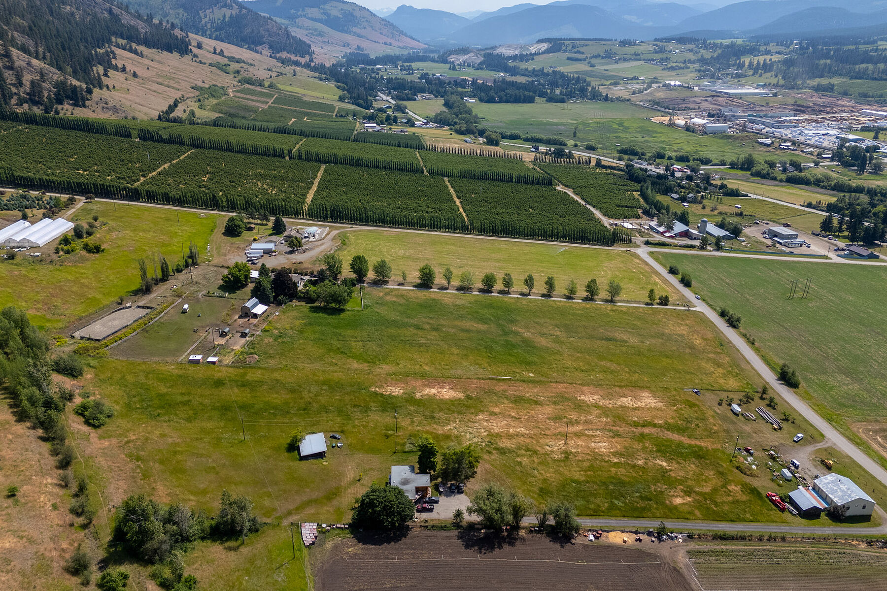  Ten Acres in Coldstream - 物件實景