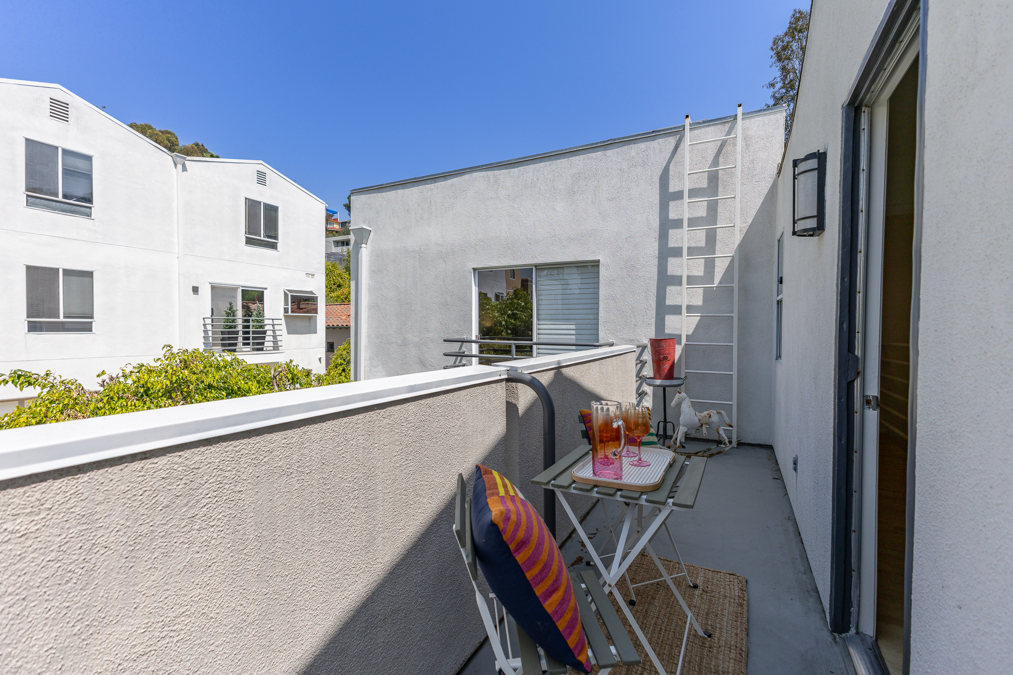  2348 Ewing Street - 物件實景
