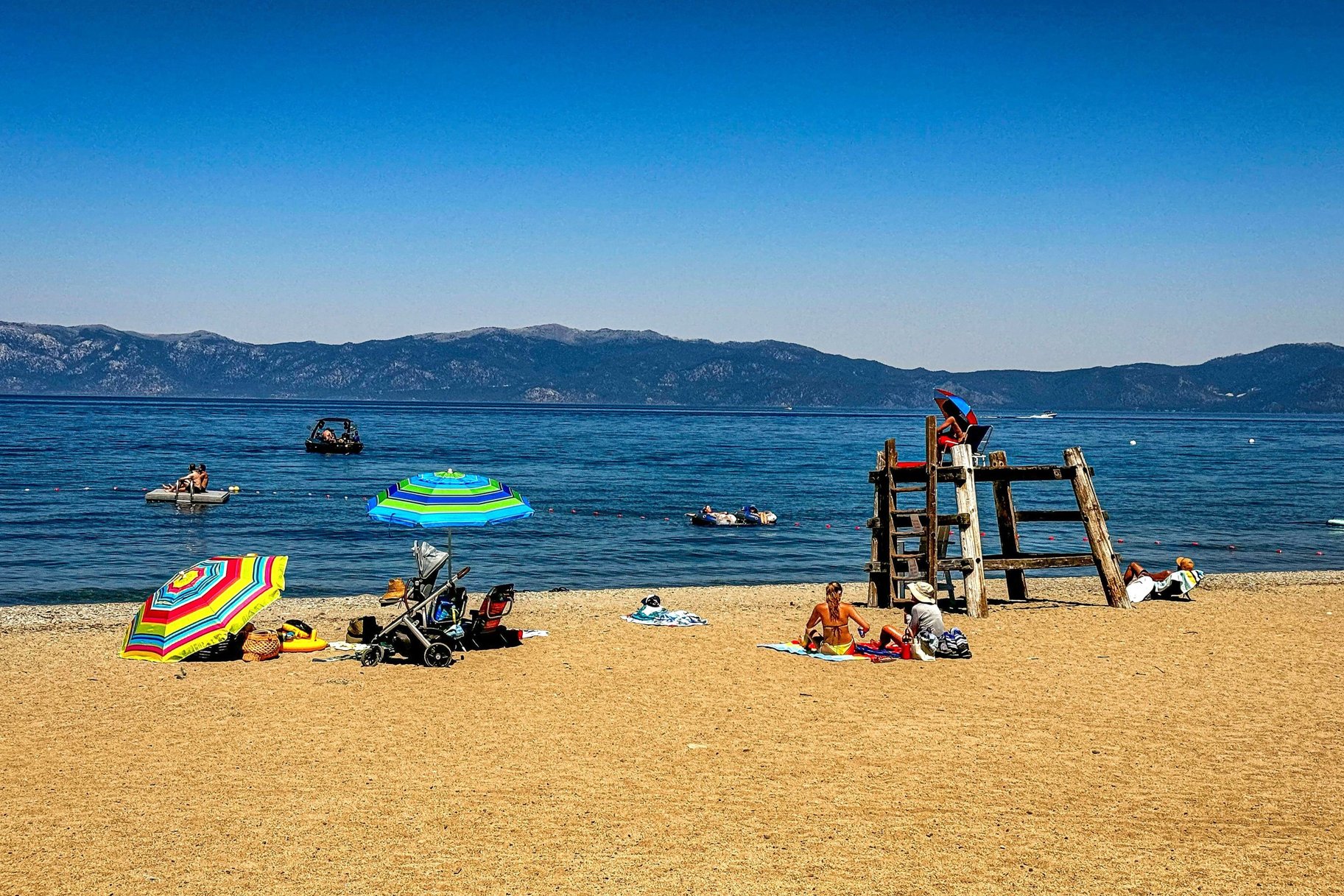  Home 3 Blocks from Lake Tahoe with 4 Car Garage for Cars & Boats - 物件實景