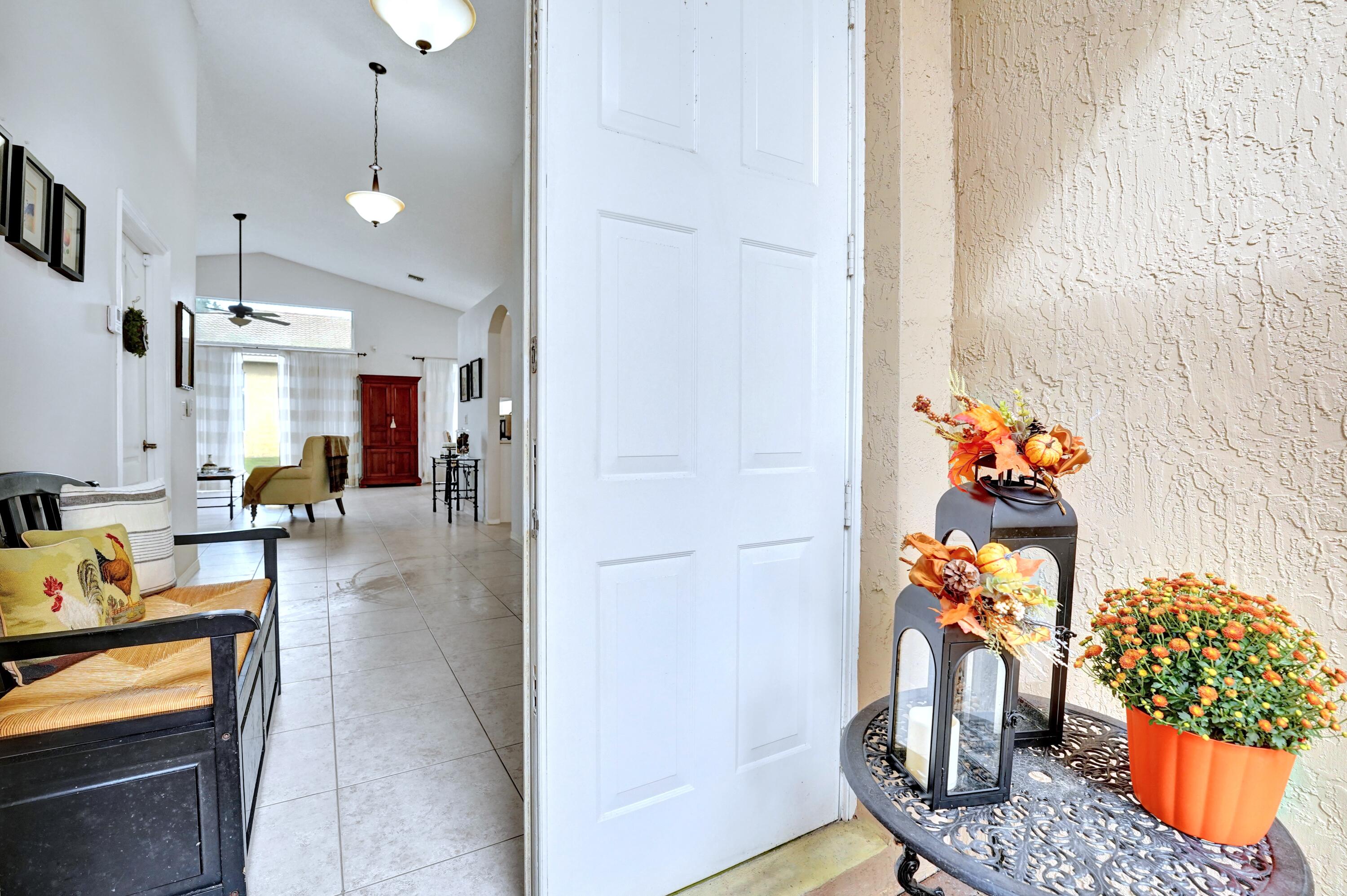 Pembroke Pines, Florida, 33332, United States, 3 Bedrooms Bedrooms, ,2 BathroomsBathrooms,Residential,For Sale,1987784