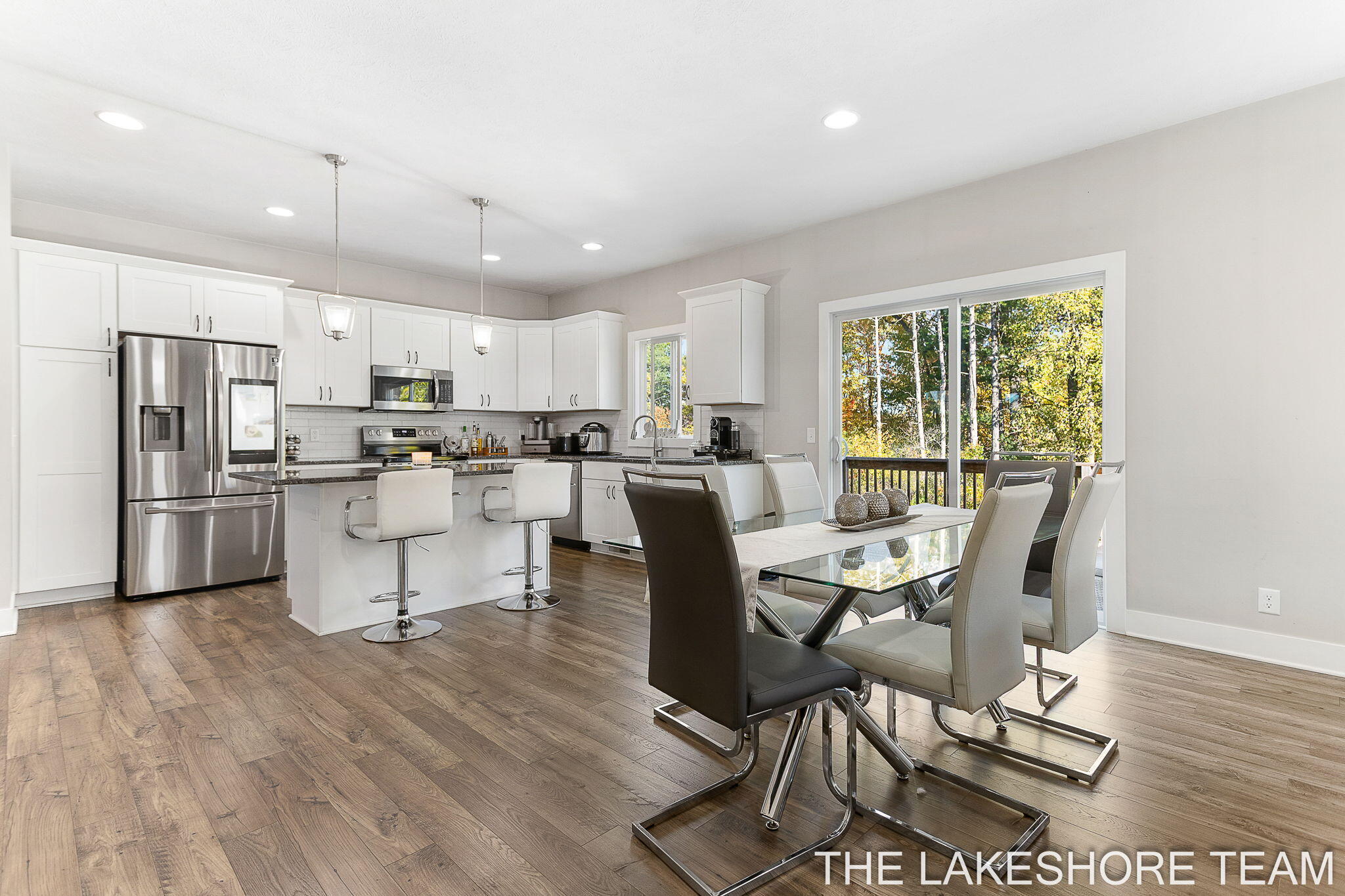 Holland, Michigan, 49424, United States, 5 Bedrooms Bedrooms, ,4 BathroomsBathrooms,Residential,For Sale,1973082