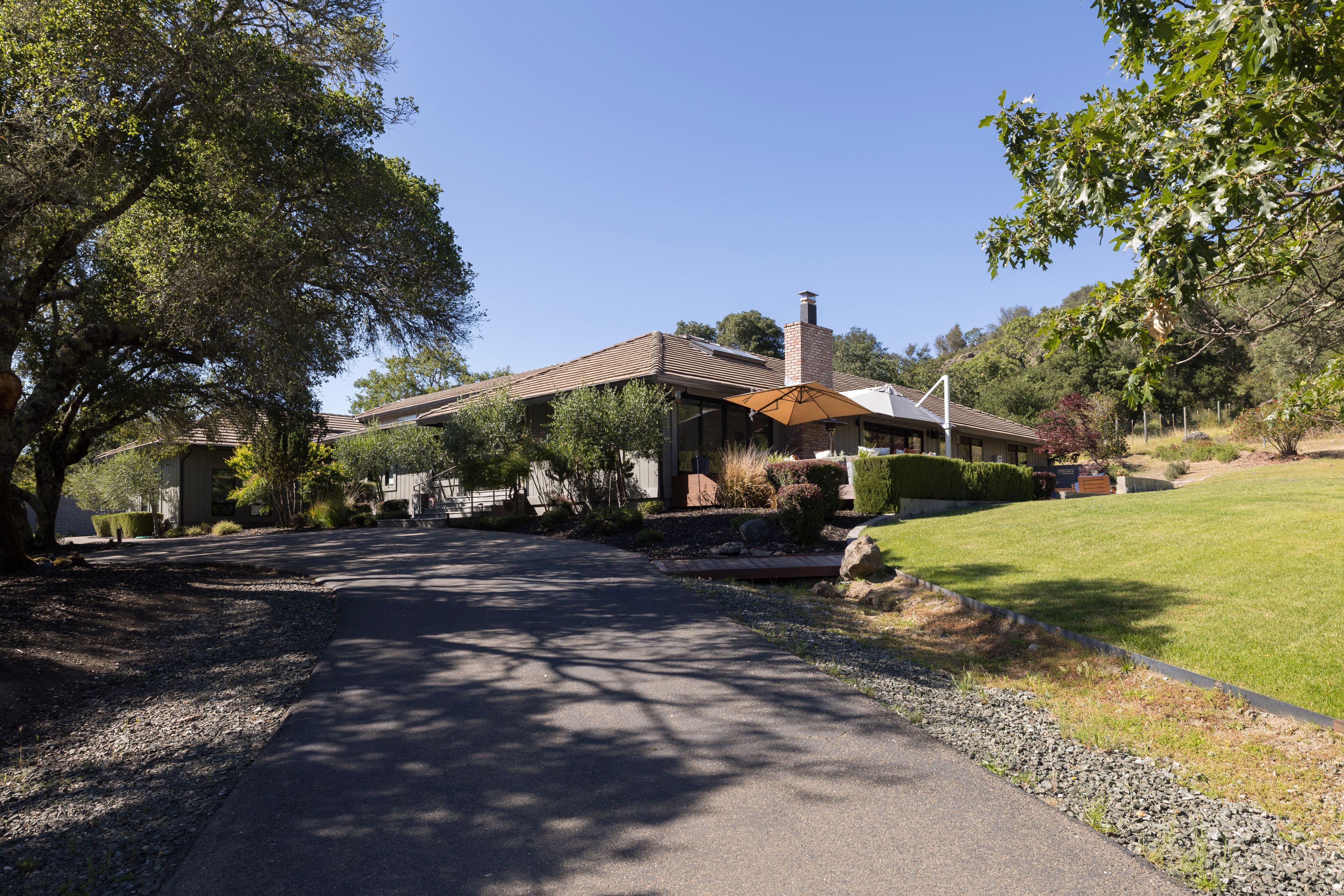  Income Producing Calistoga Compound - 物件實景