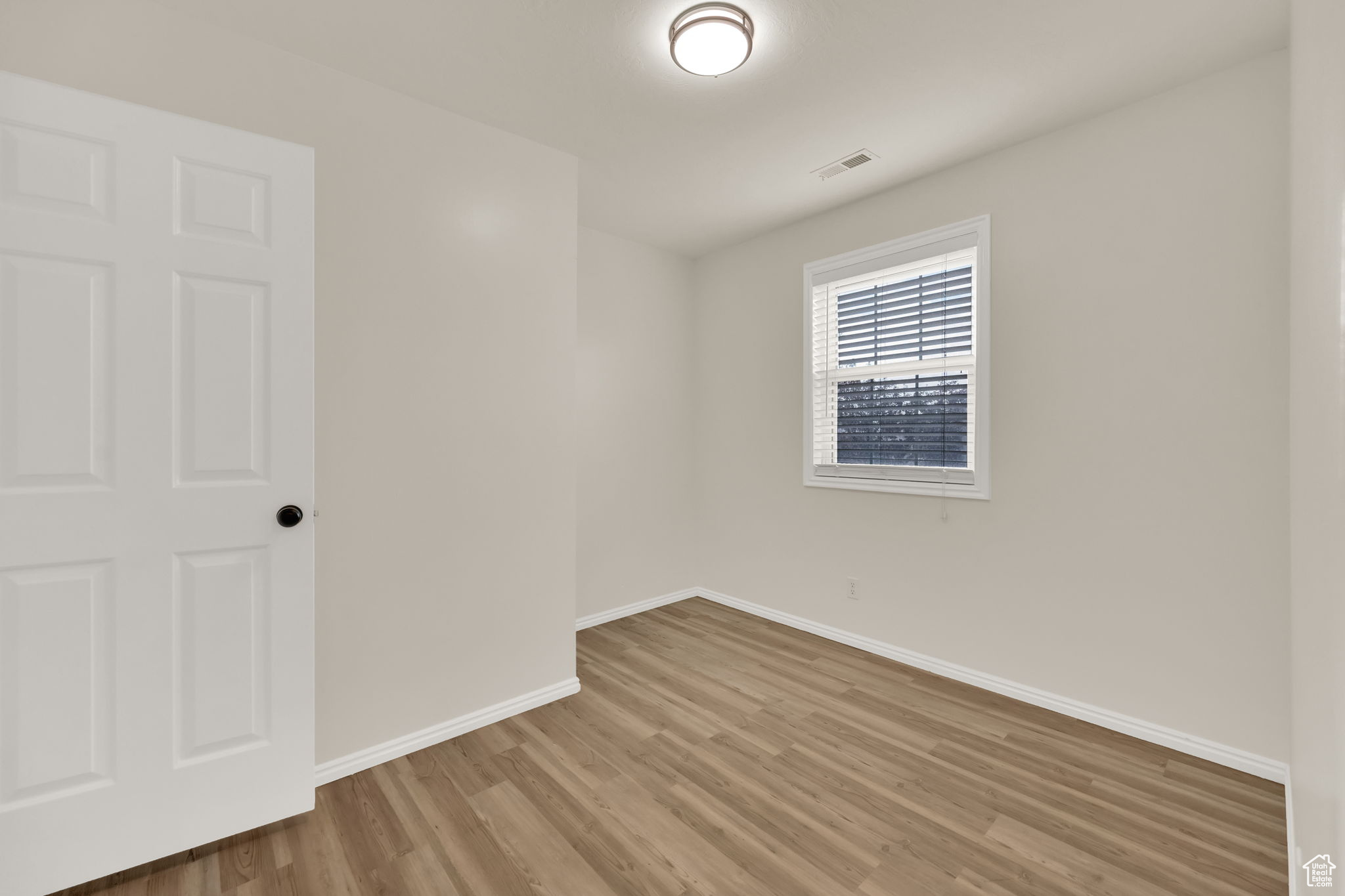 Sandy, Utah, 84092, United States, 4 Bedrooms Bedrooms, ,3 BathroomsBathrooms,Residential,For Sale,1926988