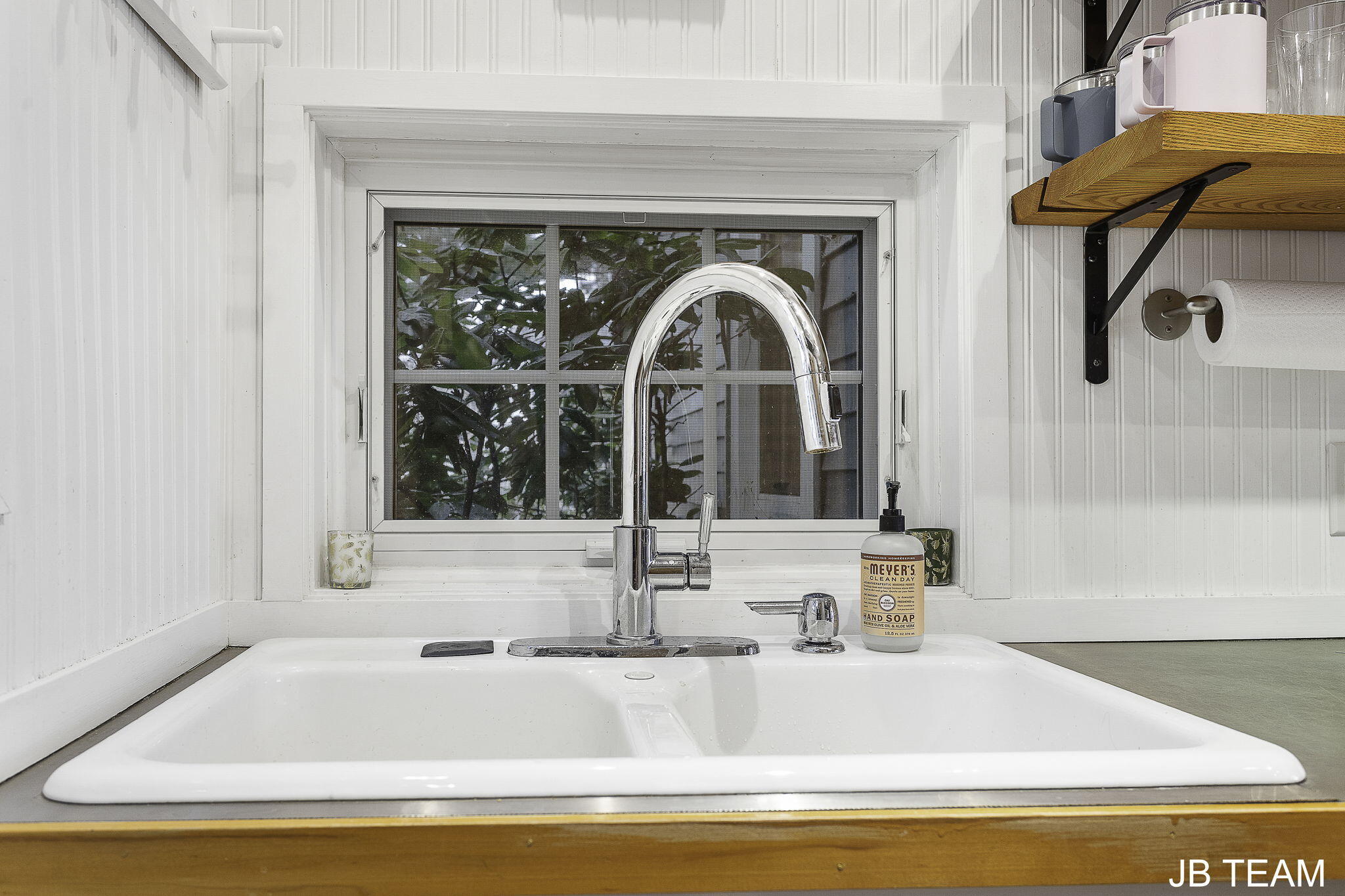 Holland, Michigan, 49423, United States, 3 Bedrooms Bedrooms, ,2 BathroomsBathrooms,Residential,For Sale,1827568