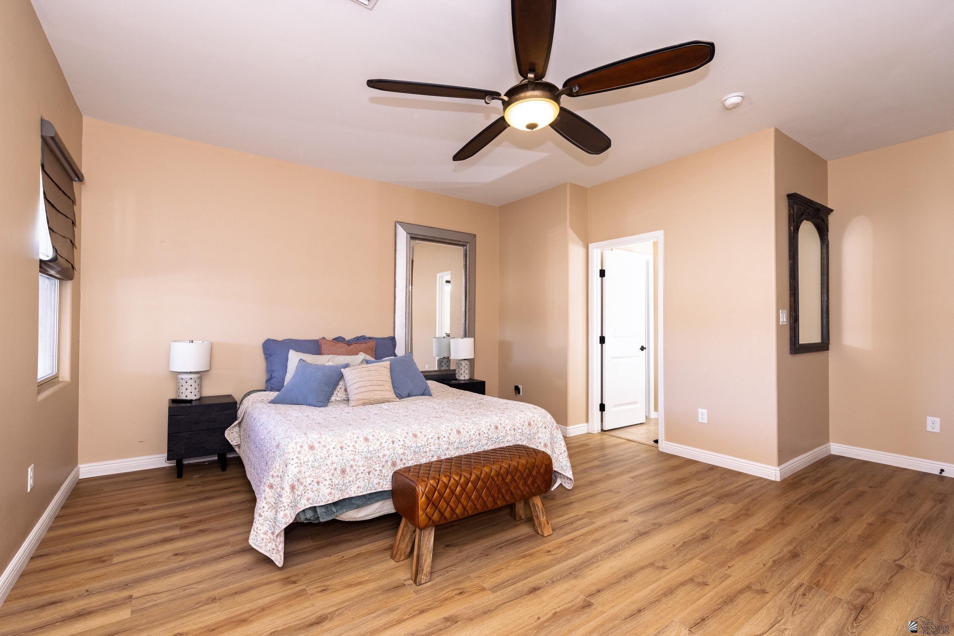 Yuma, Arizona, 85367, United States, 3 Bedrooms Bedrooms, ,1 BathroomBathrooms,Residential,For Sale,1977139