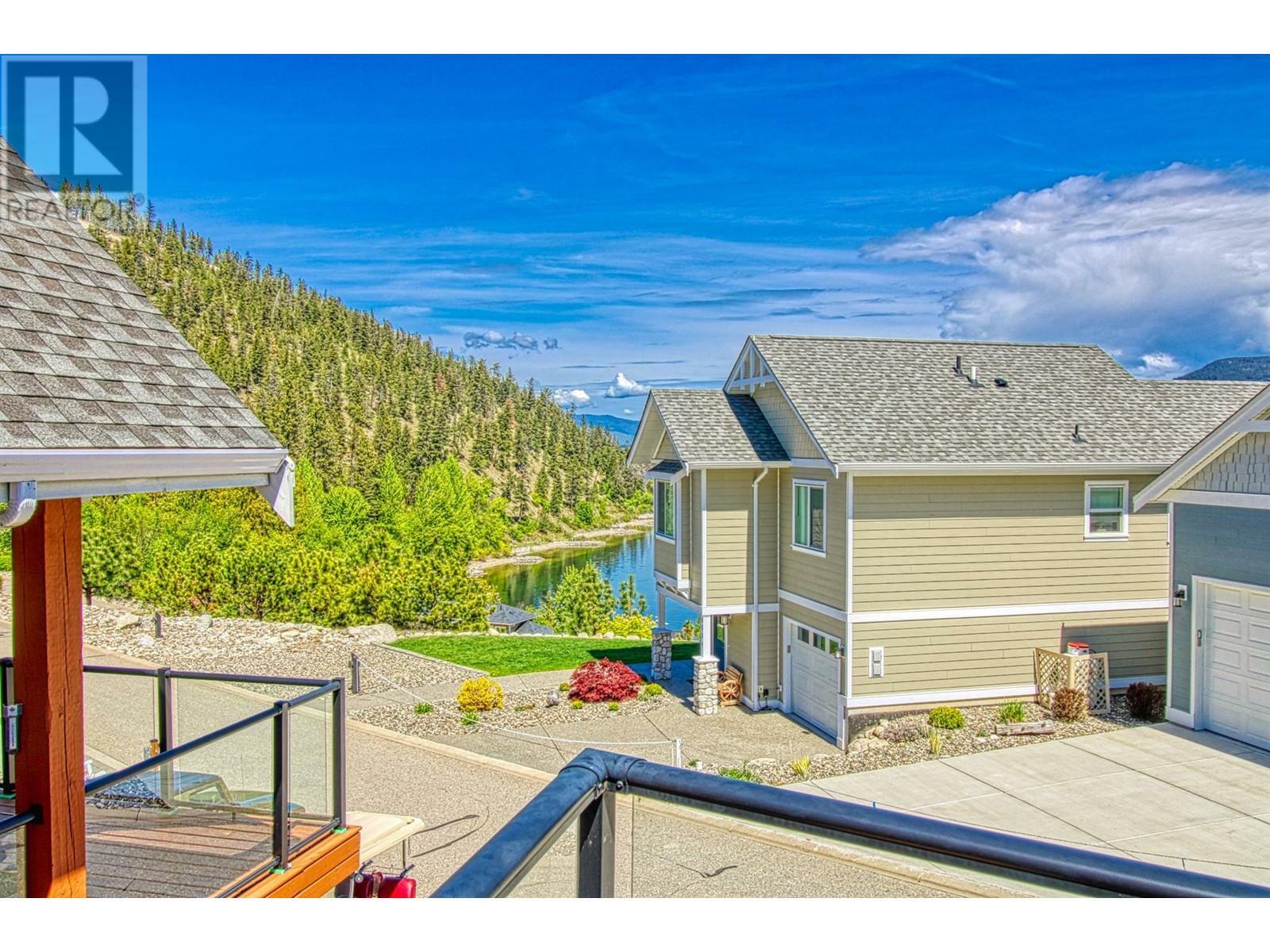 KELOWNA, British Columbia, V1Z 3R8, CA, 3 Bedrooms Bedrooms, ,2 BathroomsBathrooms,Residential,For Sale,1838856