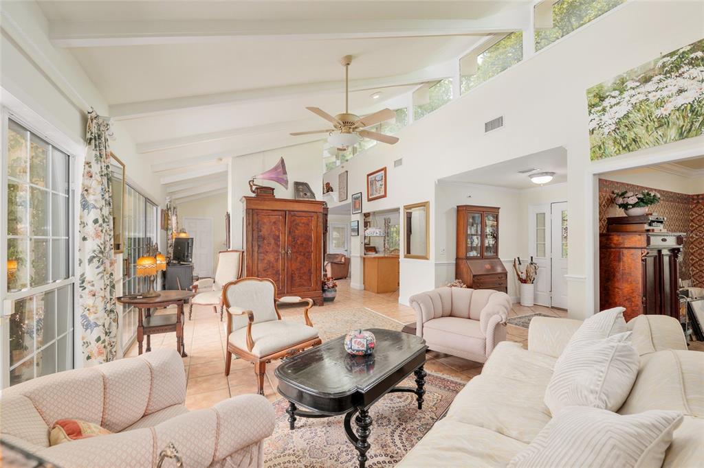 Newberry, Florida, 32669, United States, 3 Bedrooms Bedrooms, ,2 BathroomsBathrooms,Residential,For Sale,1847426