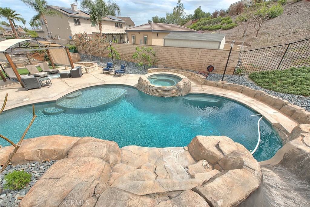 Corona, California, 92881, United States, 6 Bedrooms Bedrooms, ,6 BathroomsBathrooms,Residential,For Sale,1810577