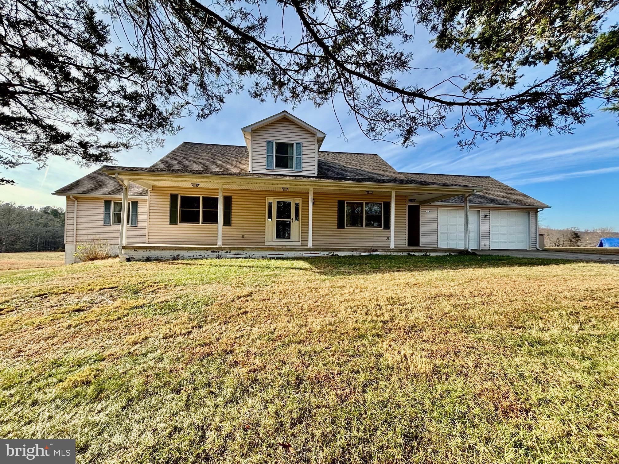 Culpeper, Virginia, 22701, United States, 3 Bedrooms Bedrooms, ,4 BathroomsBathrooms,Residential,For Sale,2005775