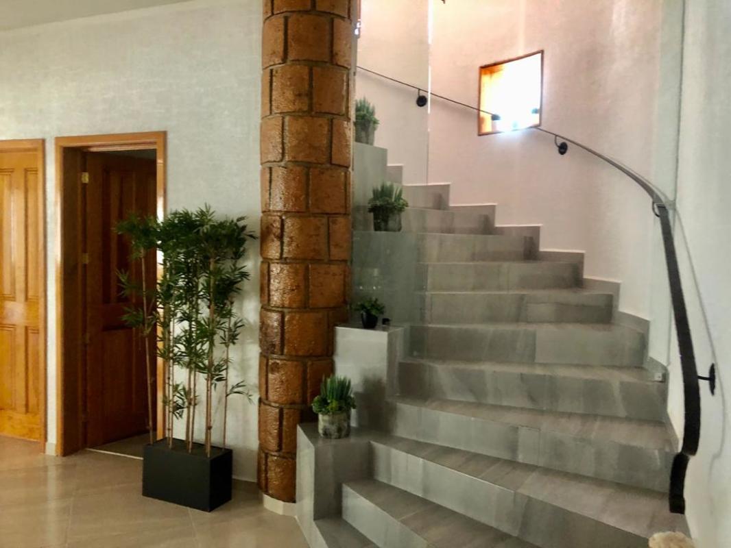 Ca?adas, Atizapán de Zaragoza, Estado de México, 52959, Mexico, 4 Bedrooms Bedrooms, ,3 BathroomsBathrooms,Residential,For Sale,Ca?adas,1443770