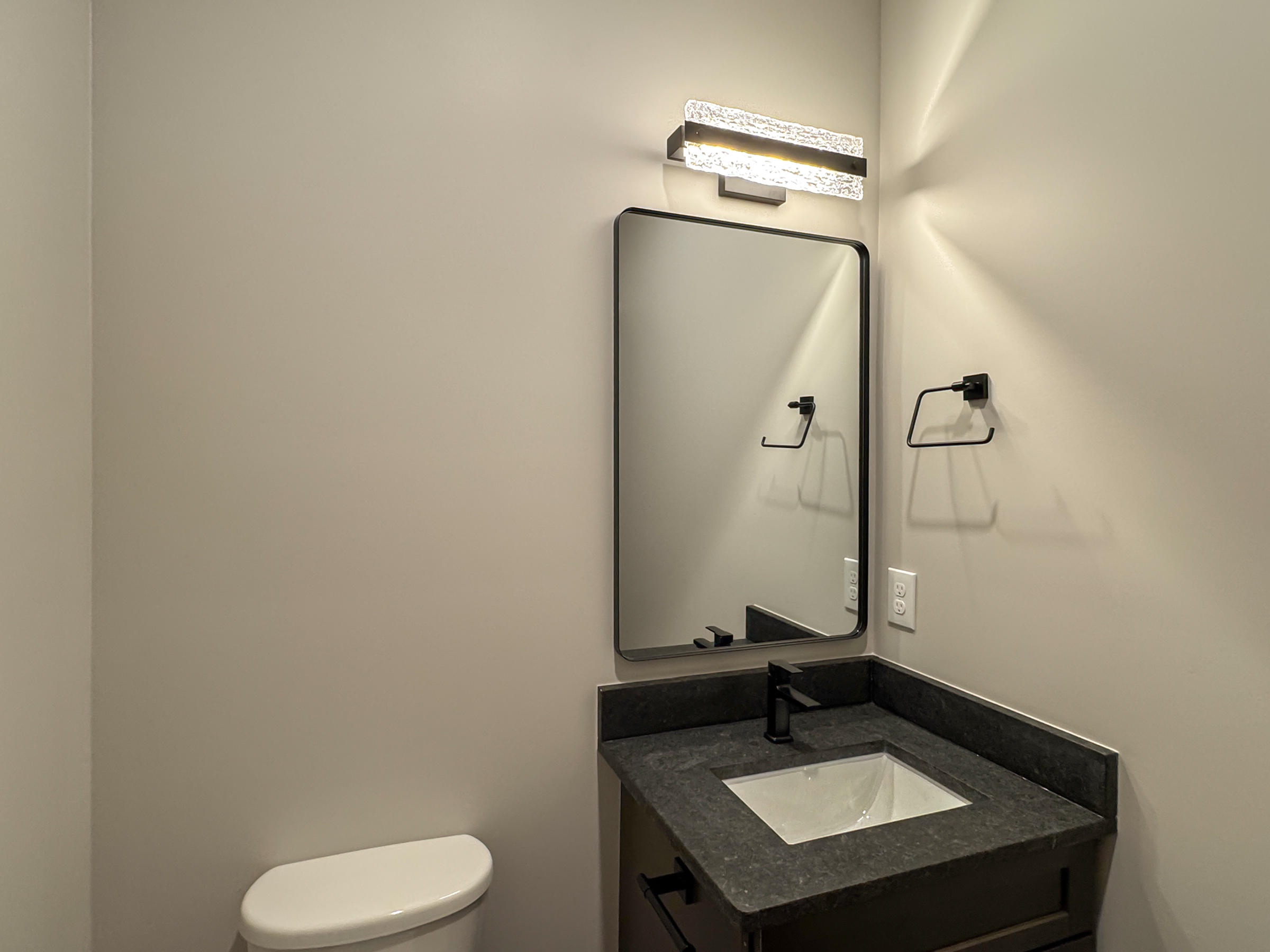 Sevierville, Tennessee, 37862, United States, 5 Bedrooms Bedrooms, ,7 BathroomsBathrooms,Residential,For Sale,2000383