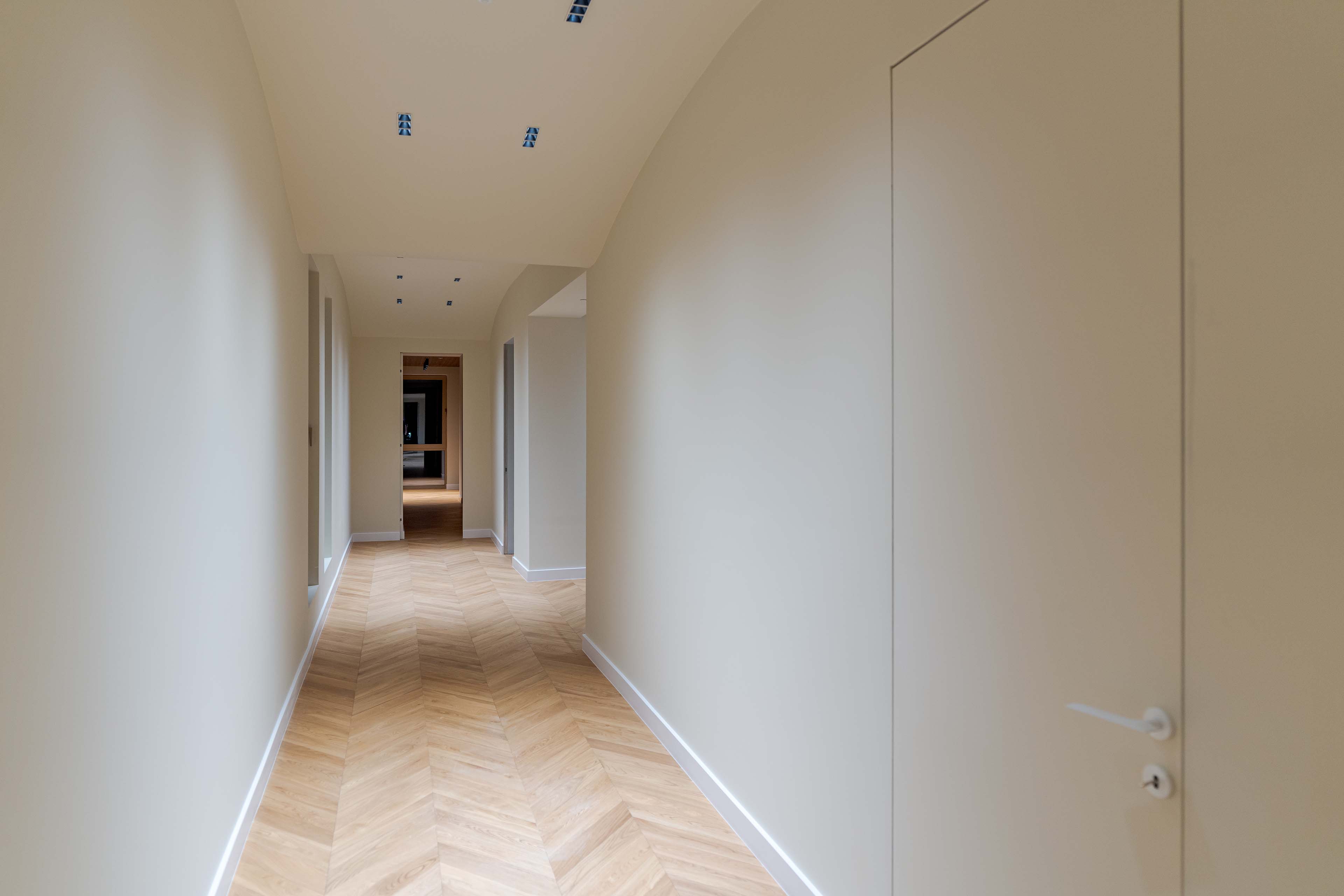  Unique Lakeside Villa on Snagov Lake, Romania - 物件實景