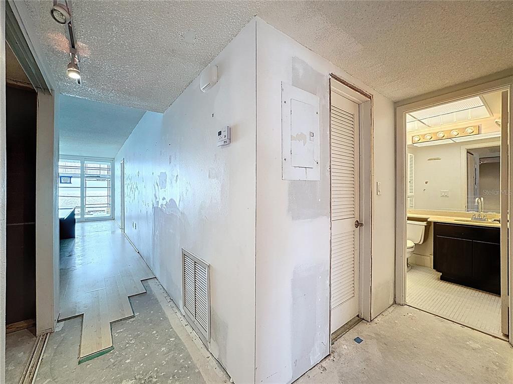 Venice, Florida, 34285, United States, 2 Bedrooms Bedrooms, ,2 BathroomsBathrooms,Residential,For Sale,1916690