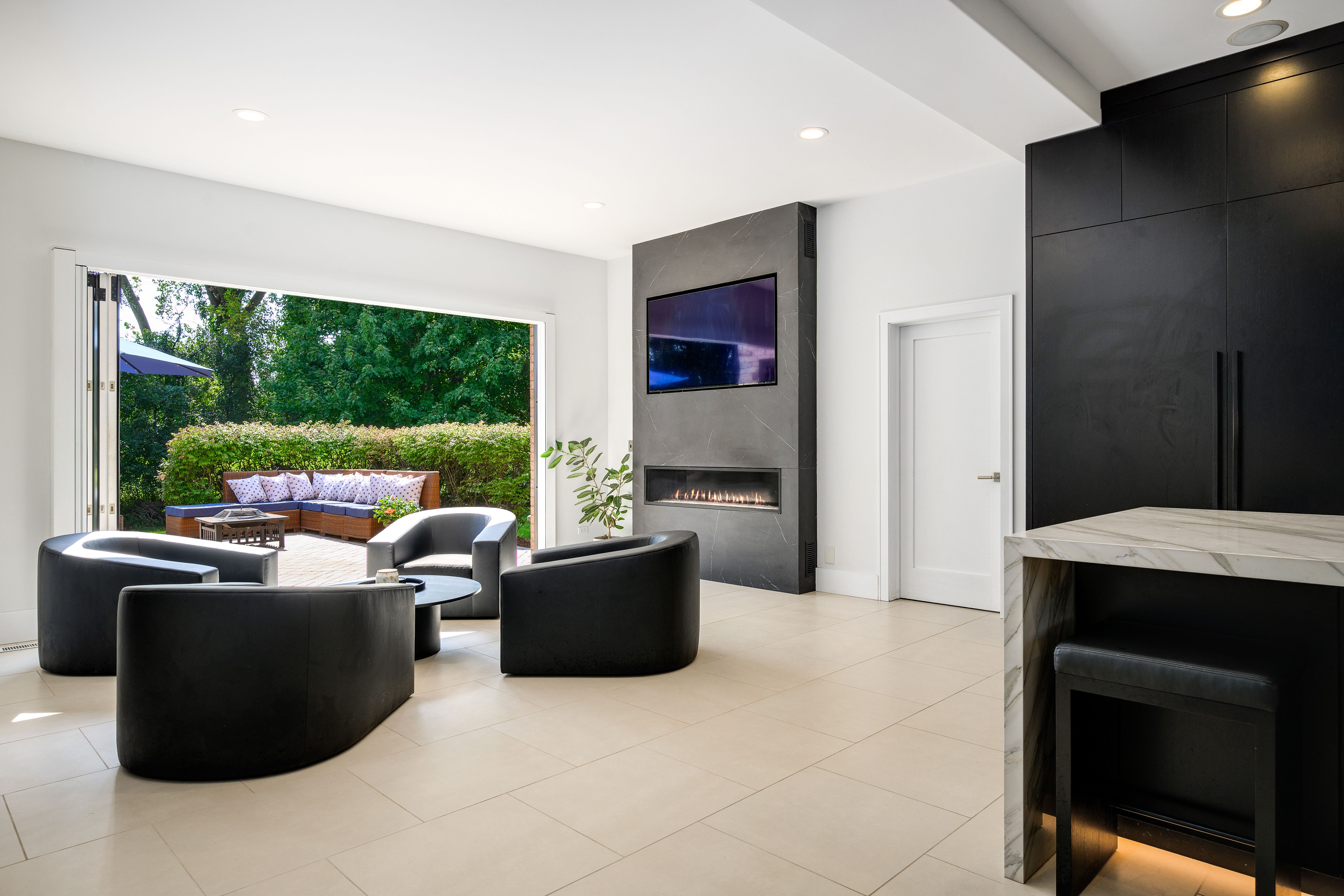  Exceptional Highland Park sSone and Brick Estate - 物件實景