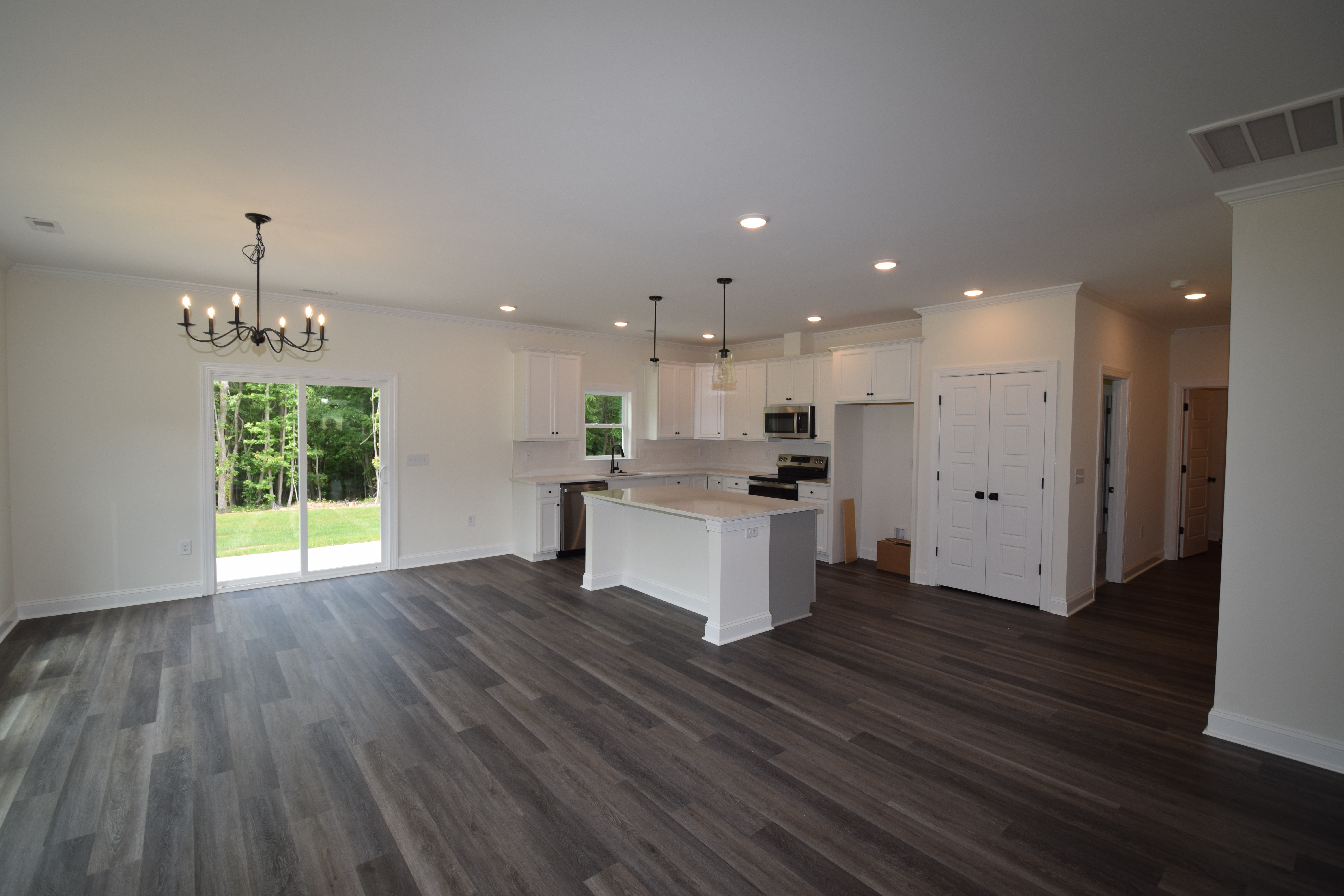 Monroe, North Carolina, 28110, United States, 3 Bedrooms Bedrooms, ,2 BathroomsBathrooms,Residential,For Sale,1888707